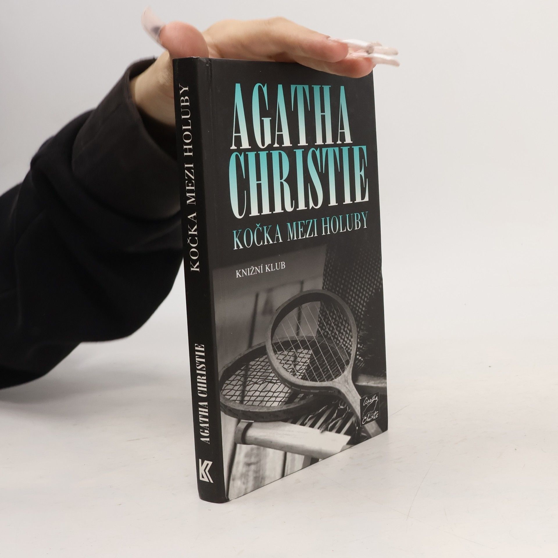 Agatha Christie Kočka mezi holuby