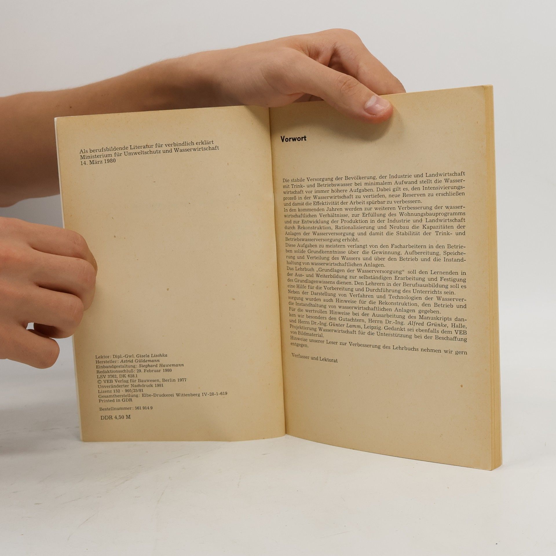 Dieter Nowe Grundlagen der Wasserversorgung. Lehrbuch