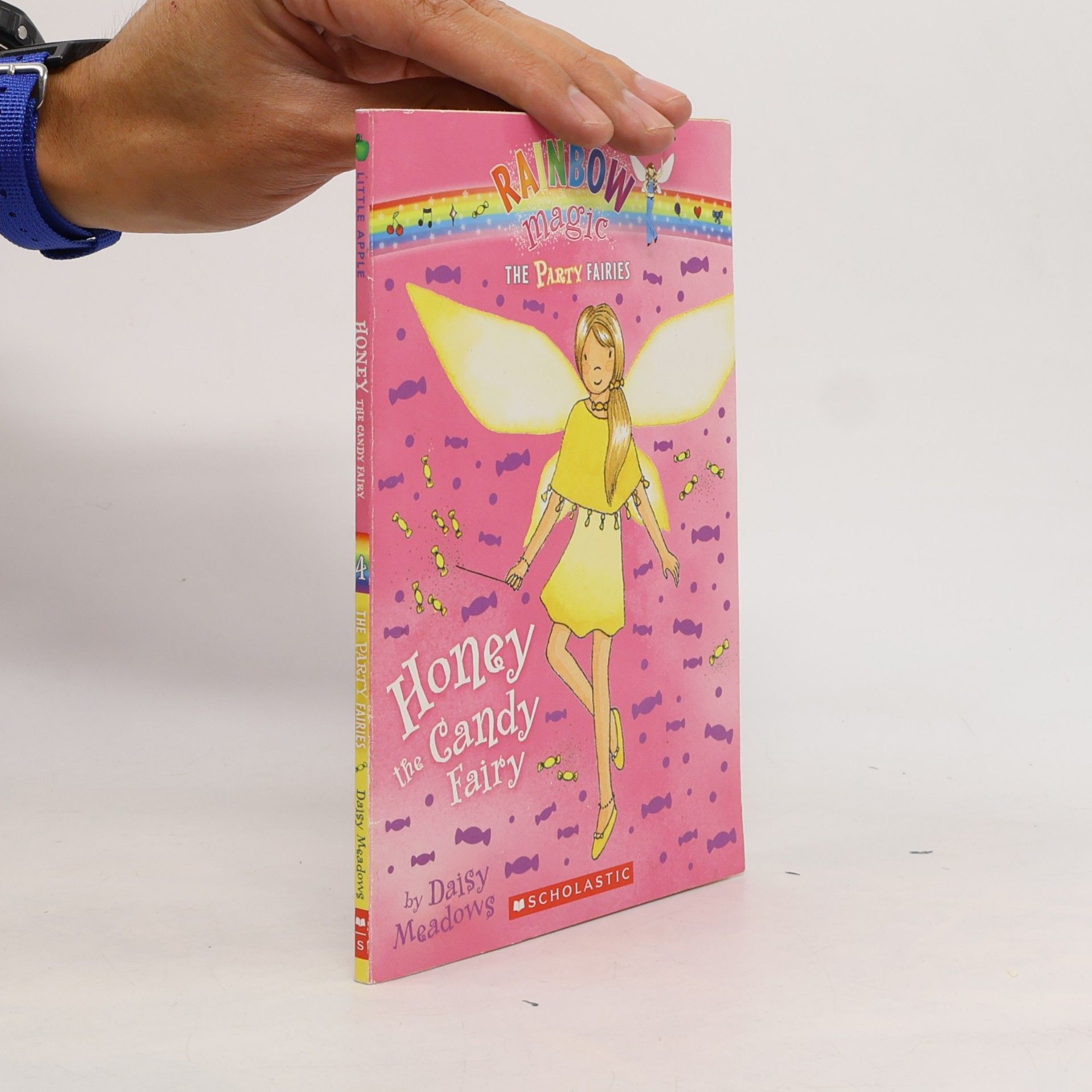 Daisy Meadows Rainbow Magic: The Party Fairies - 4: Honey the Candy Fairy
