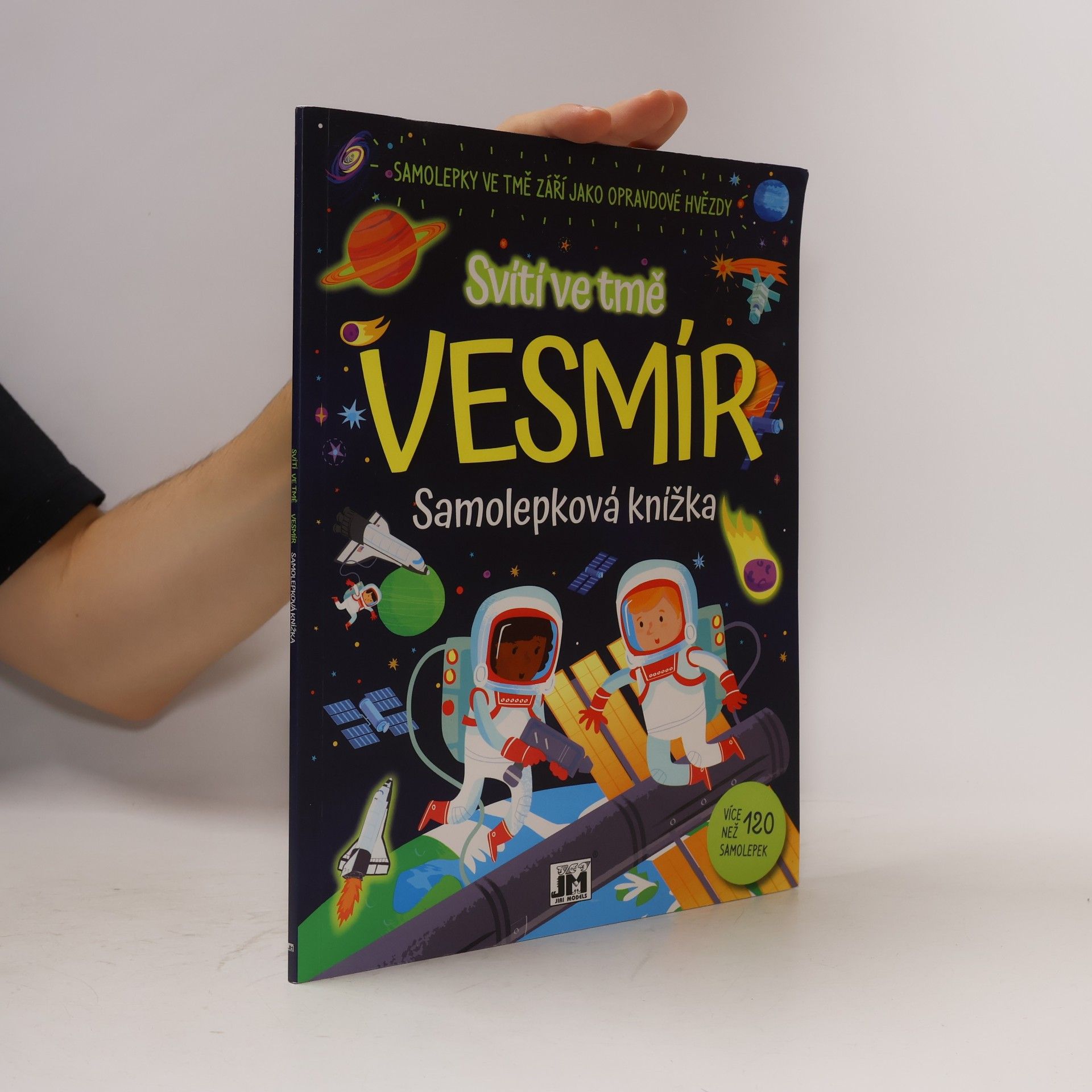 Kolektív autorov Svítí ve tmě Vesmír