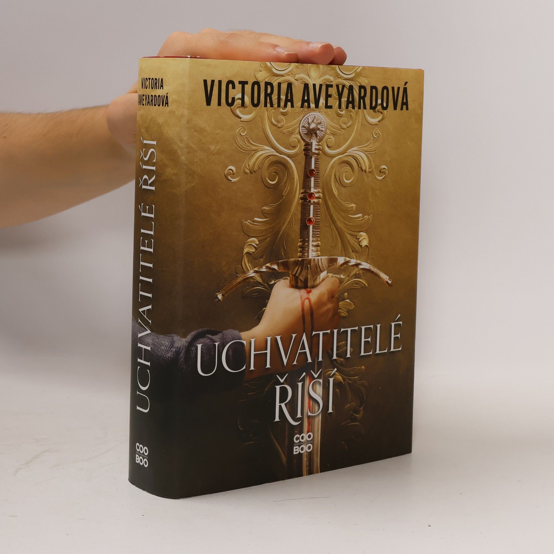 Victoria Aveyard Uchvatitelé říší