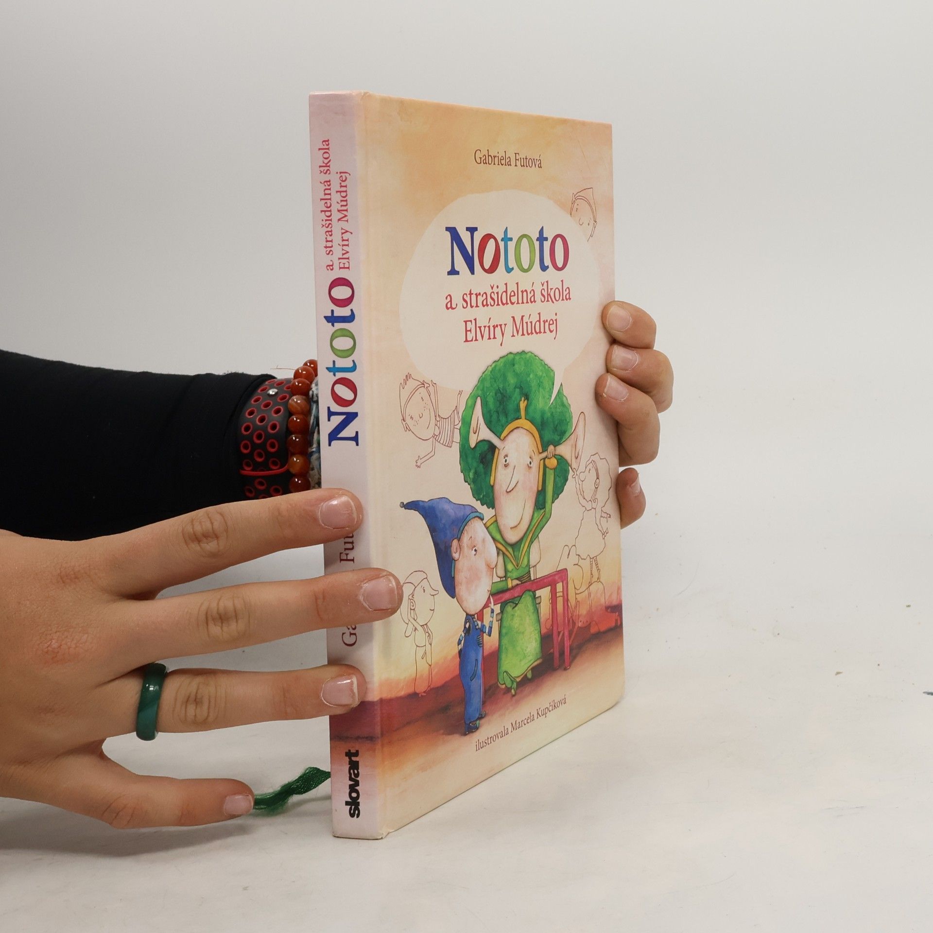 Gabriela Futová Nototo a strašidelná škola Elvíry Múdrej