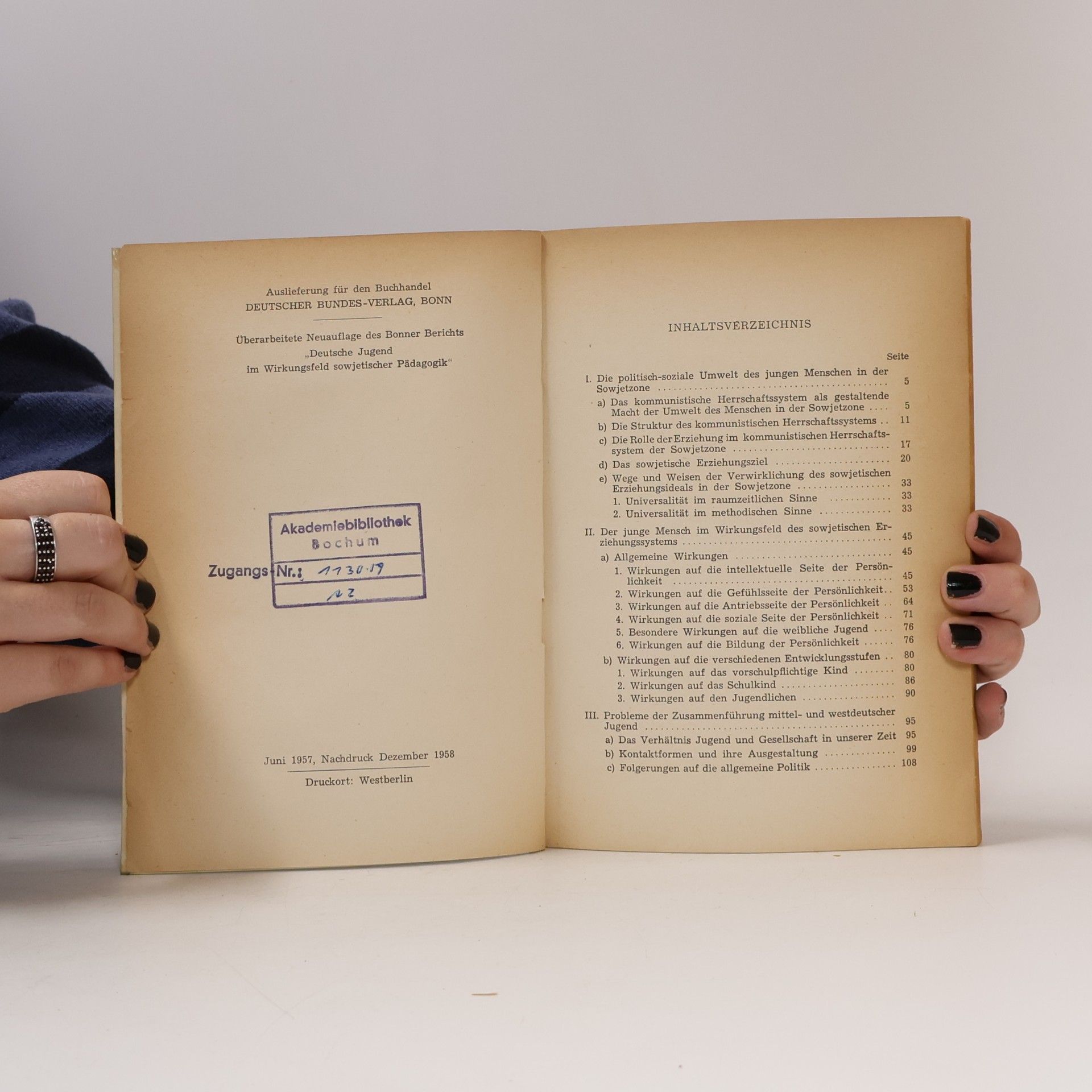 Siegfried Dübel Die Situation der Jugend im kommunistischen Herrschaftssystem der sowjetischen Besatzungszone Deutschlands