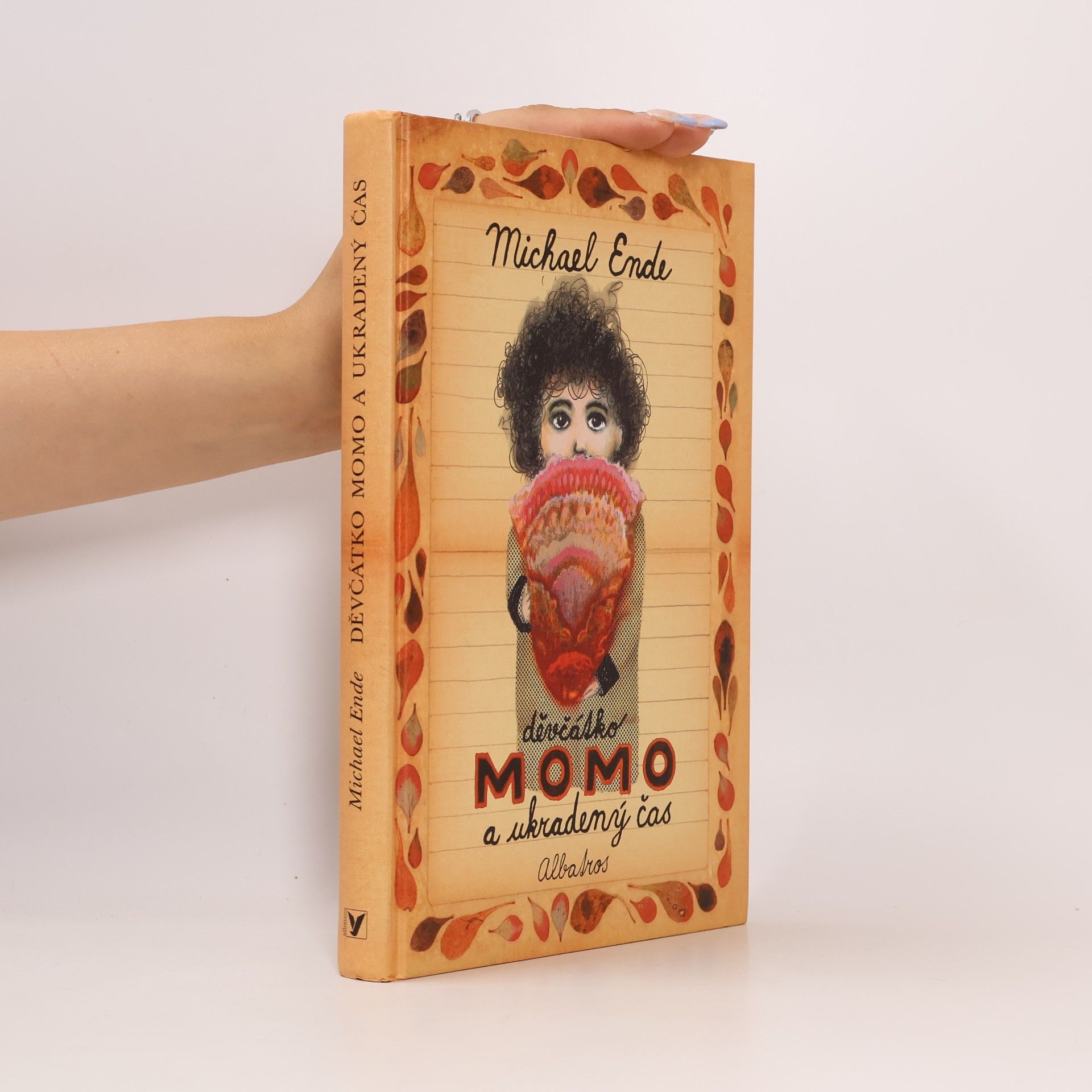 Michael Ende Děvčátko Momo a ukradený čas. Pohádkový román