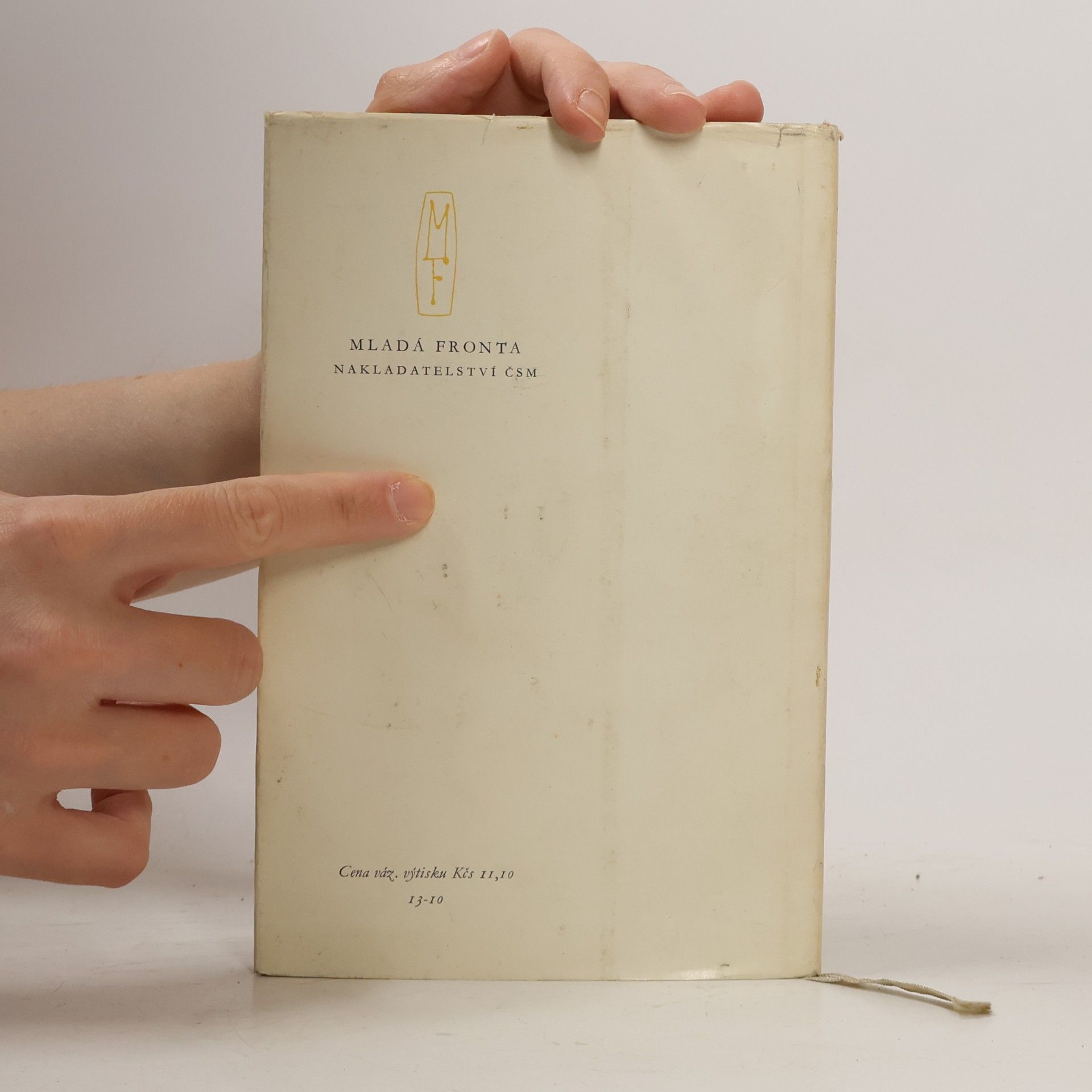 Robinson Jeffers Pastýřka putující k dubnu
