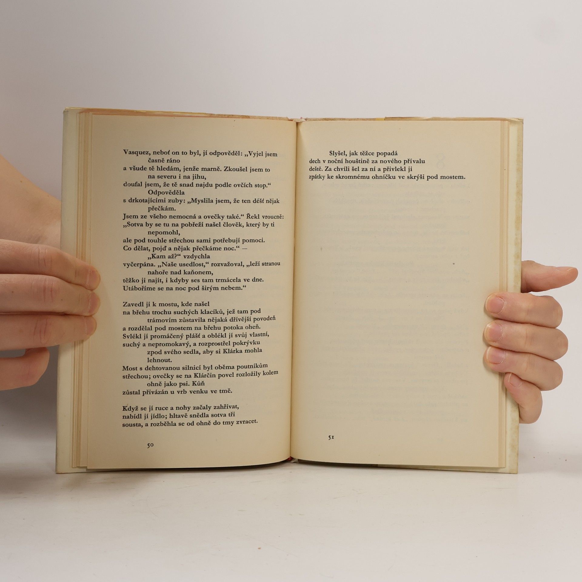 Robinson Jeffers Pastýřka putující k dubnu