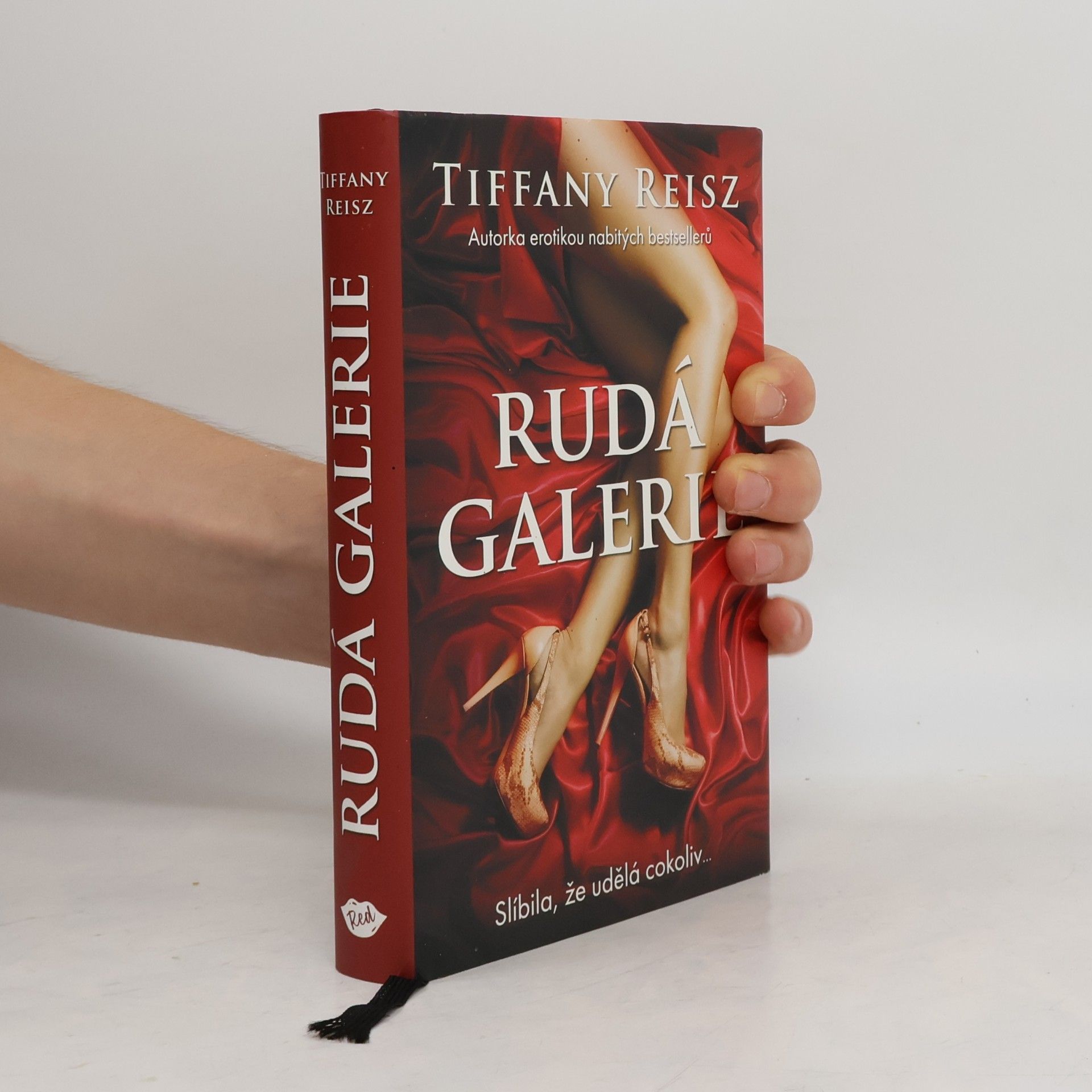 Tiffany Reisz Rudá galerie