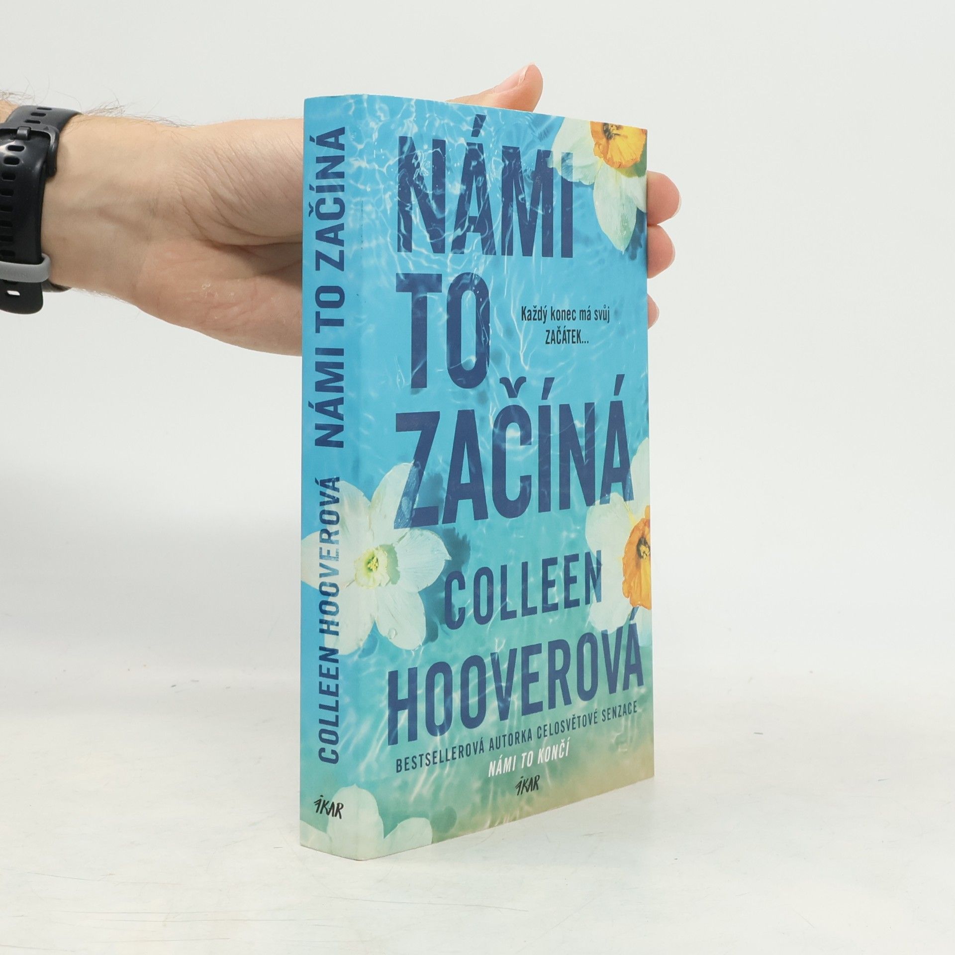 Colleen Hooverová Námi to začíná