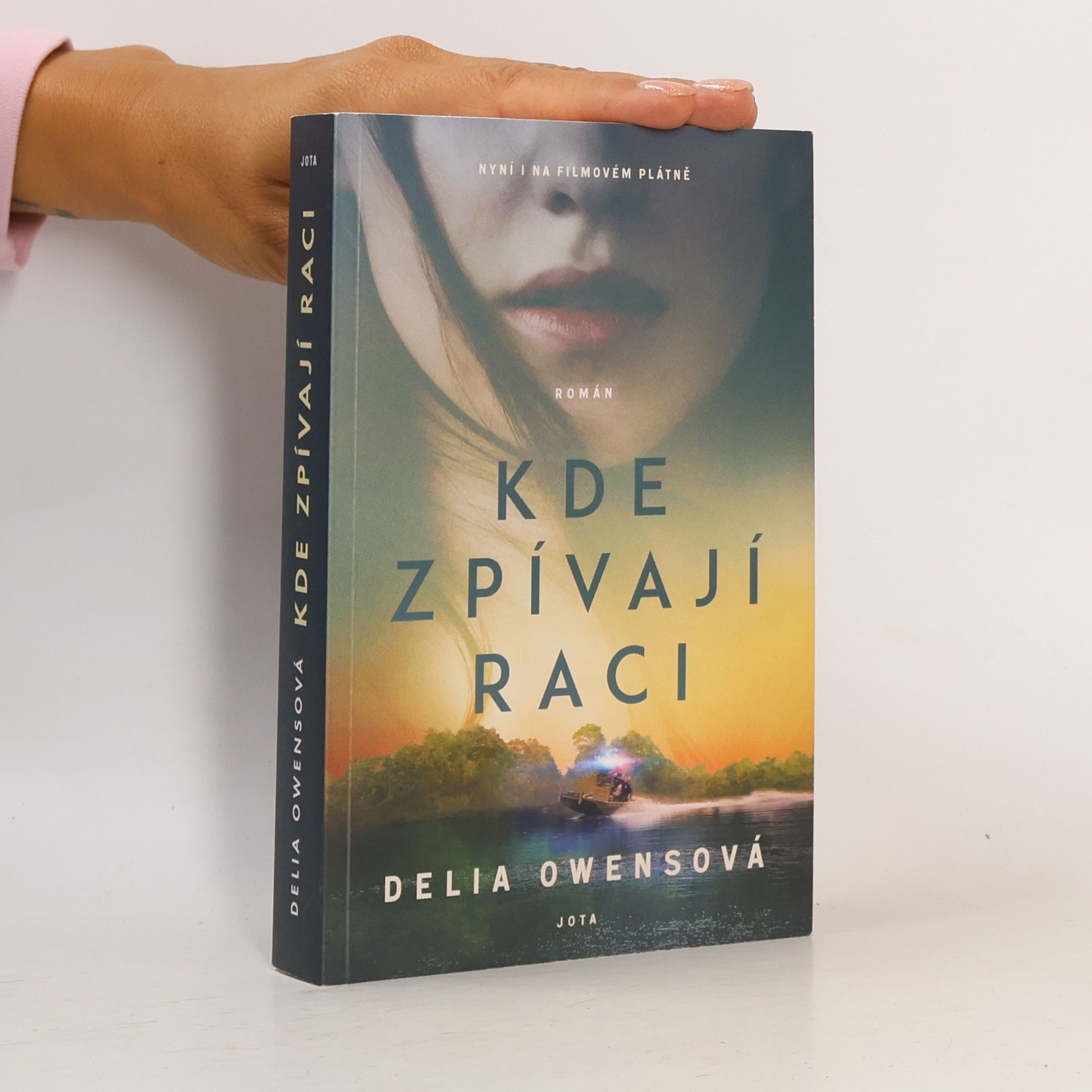 Delia Owens Kde zpívají raci