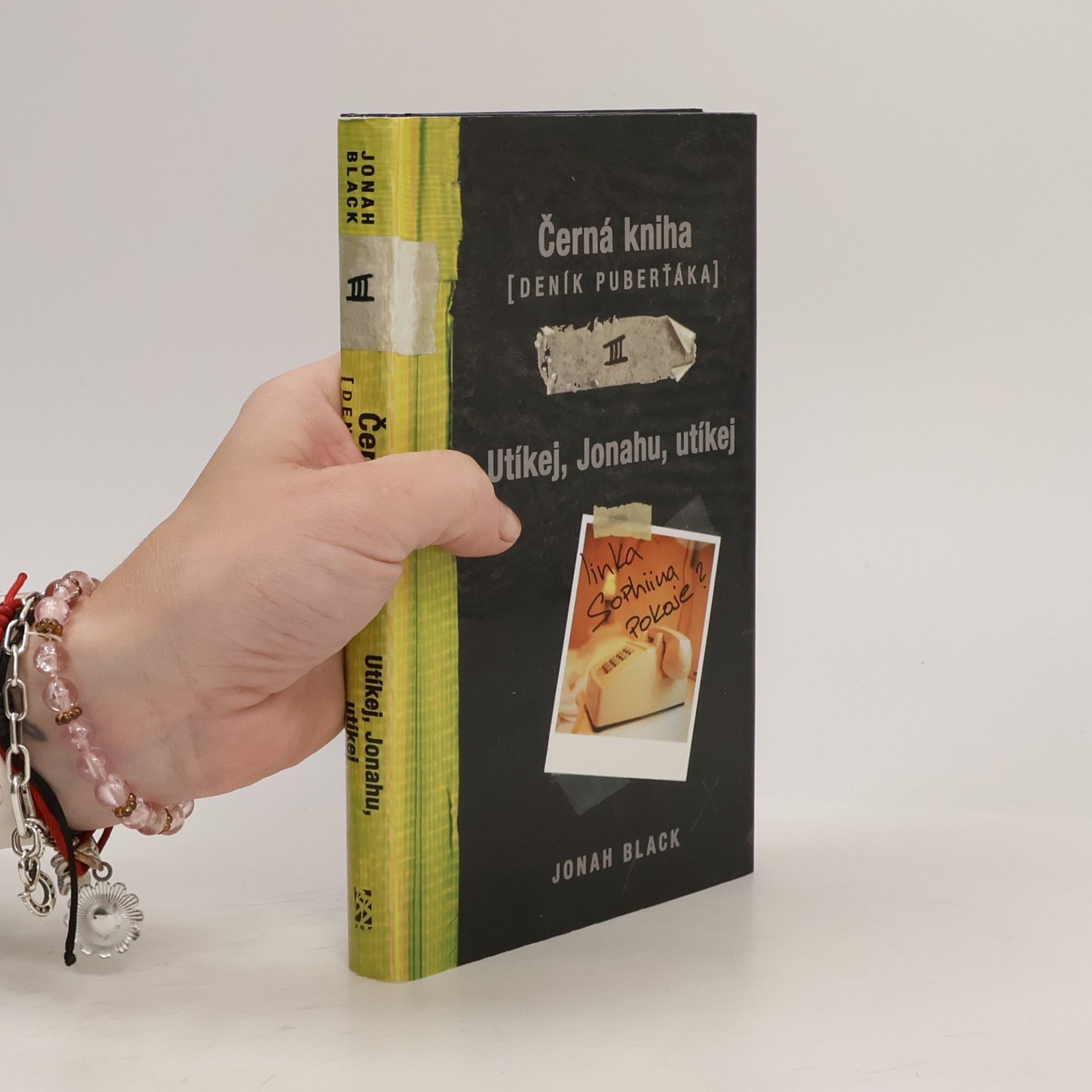 Jonah Black Černá kniha : (deník puberťáka) III. Utíkej, Jonahu, utíkej