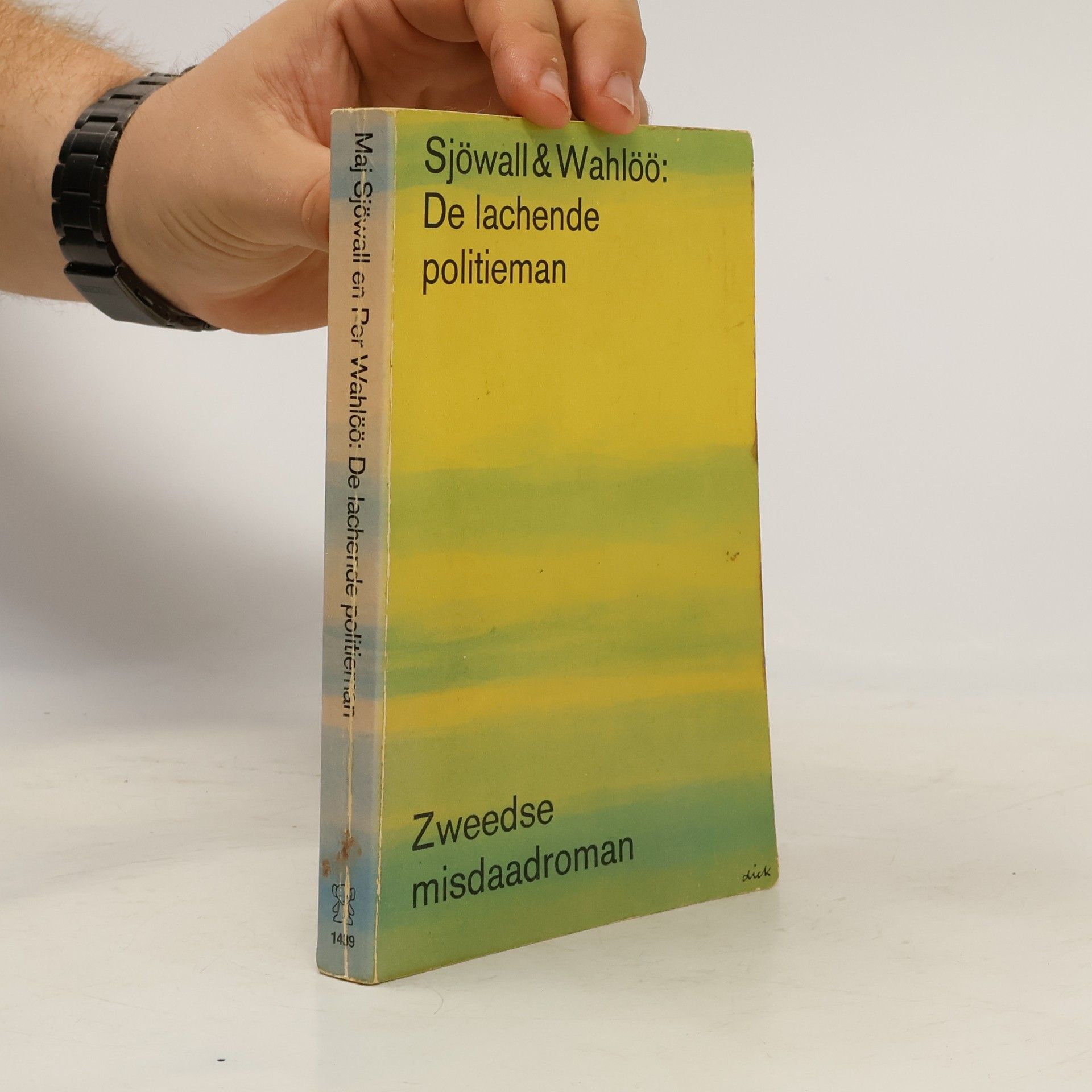 De lachende politieman