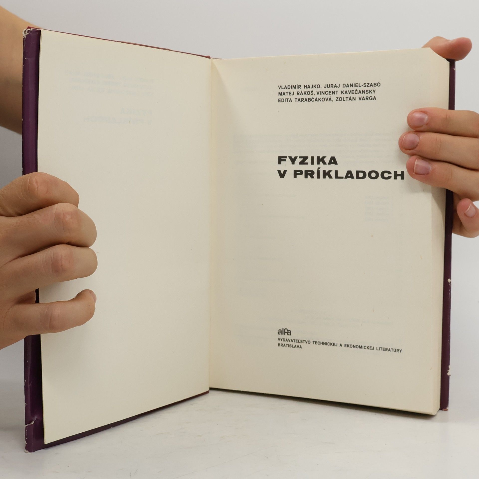 Vladimír Hajko Fyzika v príkladoch