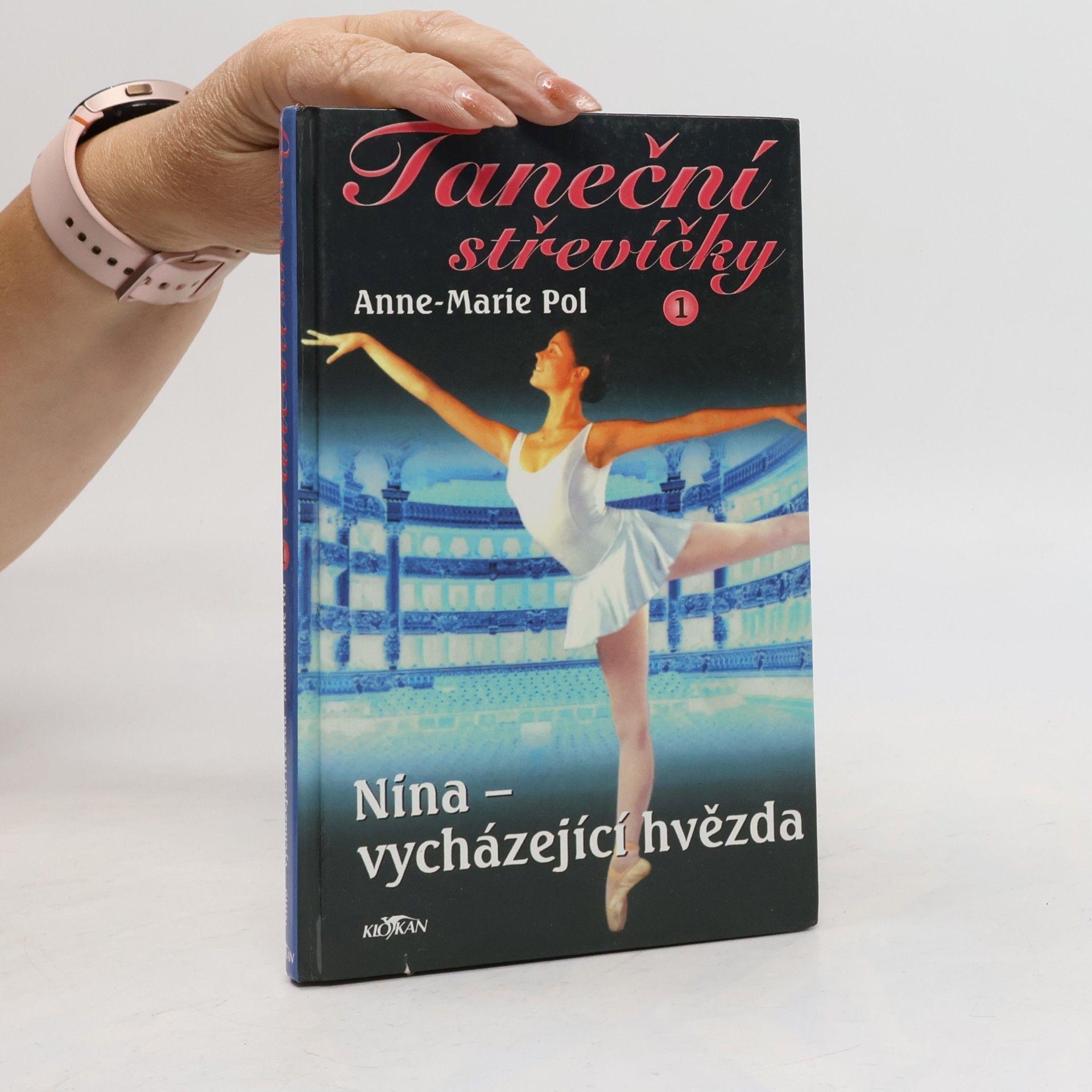 Taneční střevíčky. 1, Nina - vycházející hvězda