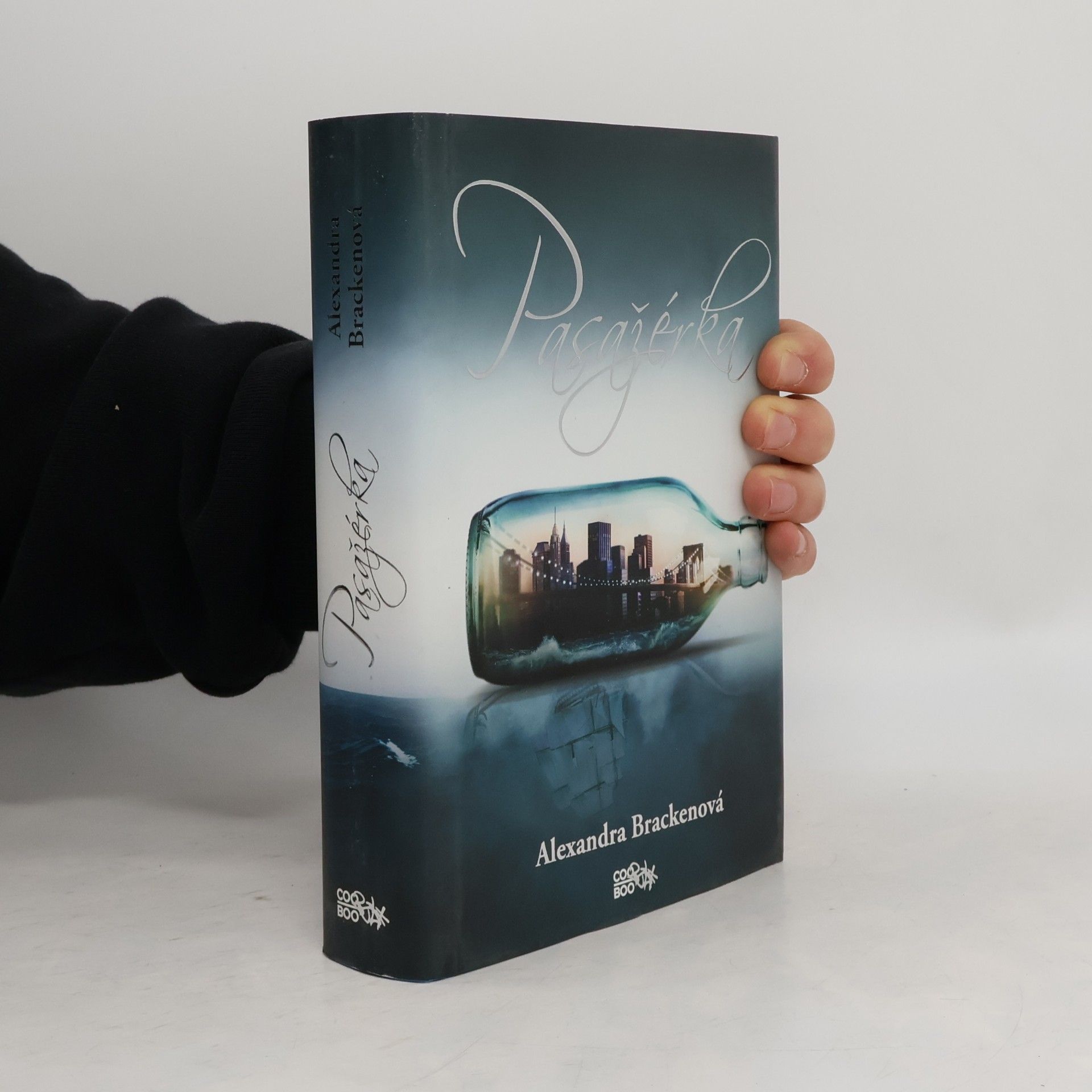 Alexandra Bracken Pasažérka