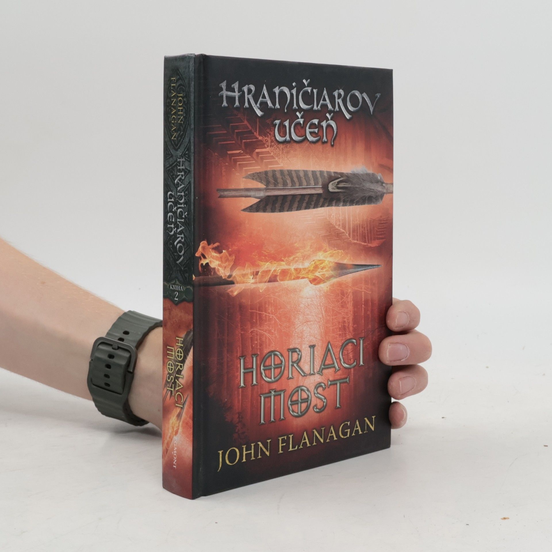 John Flanagan Hraničiarov učeň. Horiaci most