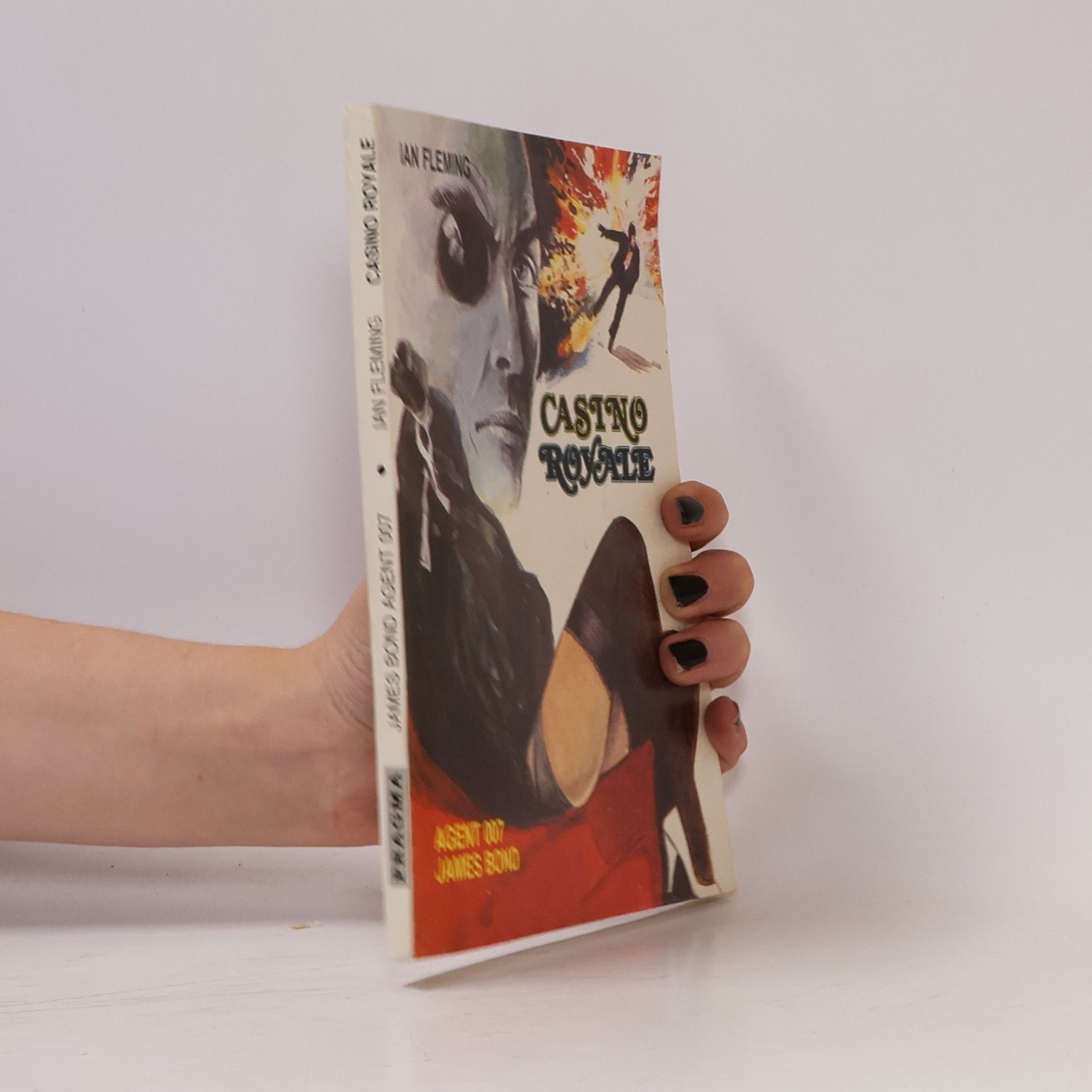 Ian Fleming Casino Royale : James Bond - agent 007