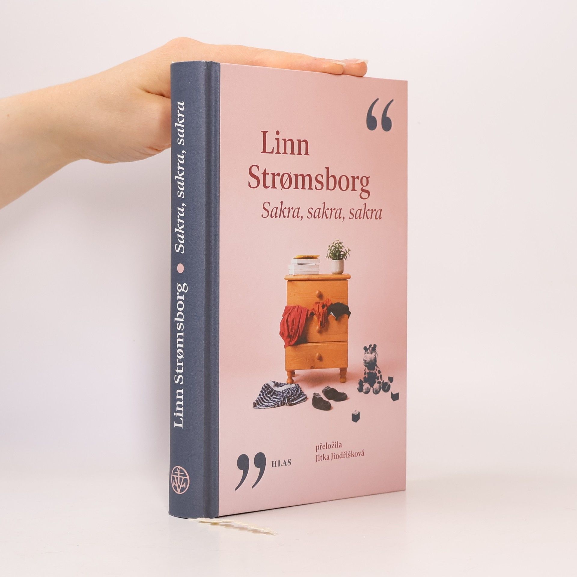 Linn Strømsborg Sakra, sakra, sakra