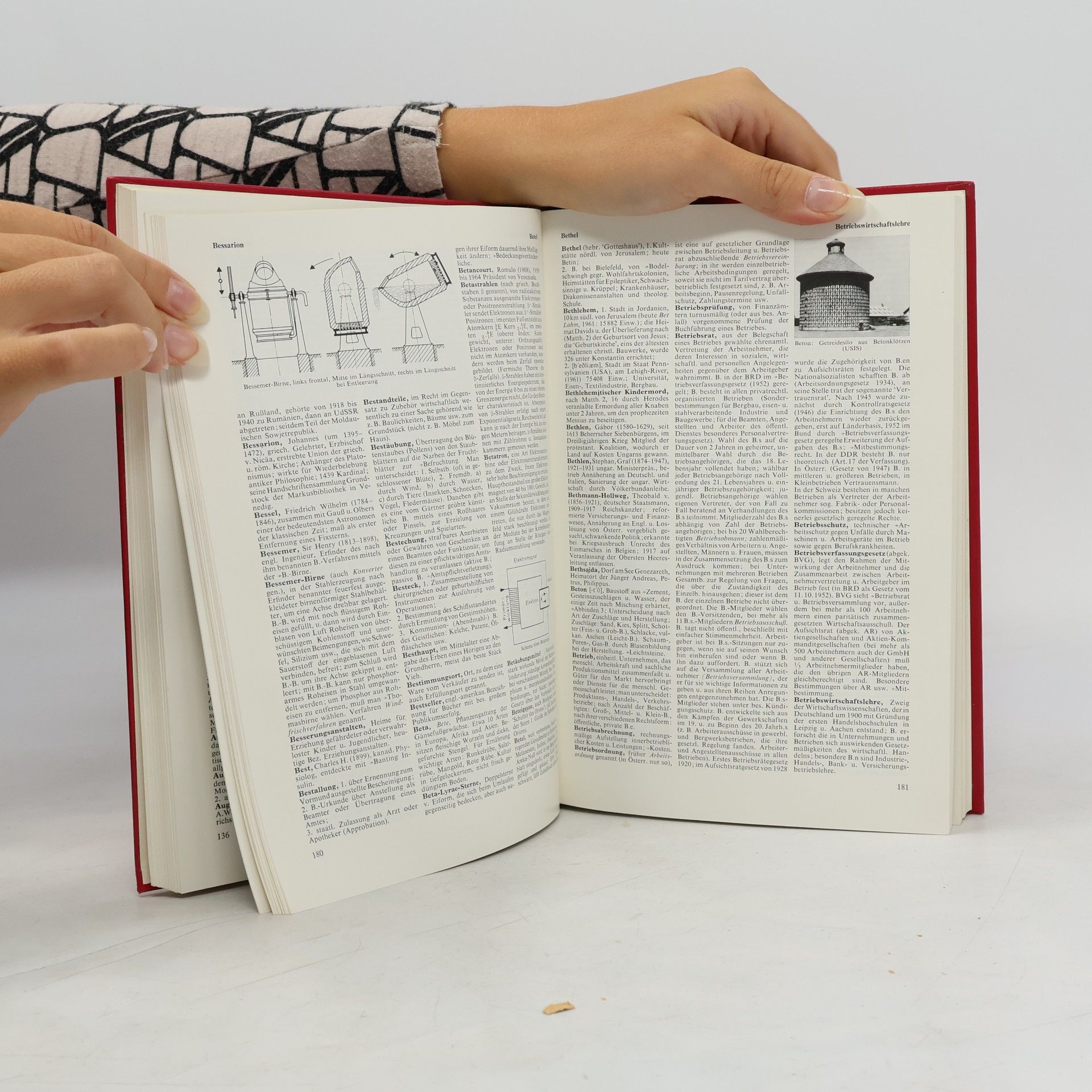 kolektiv Readers Digest Universal Lexikon I. A-G