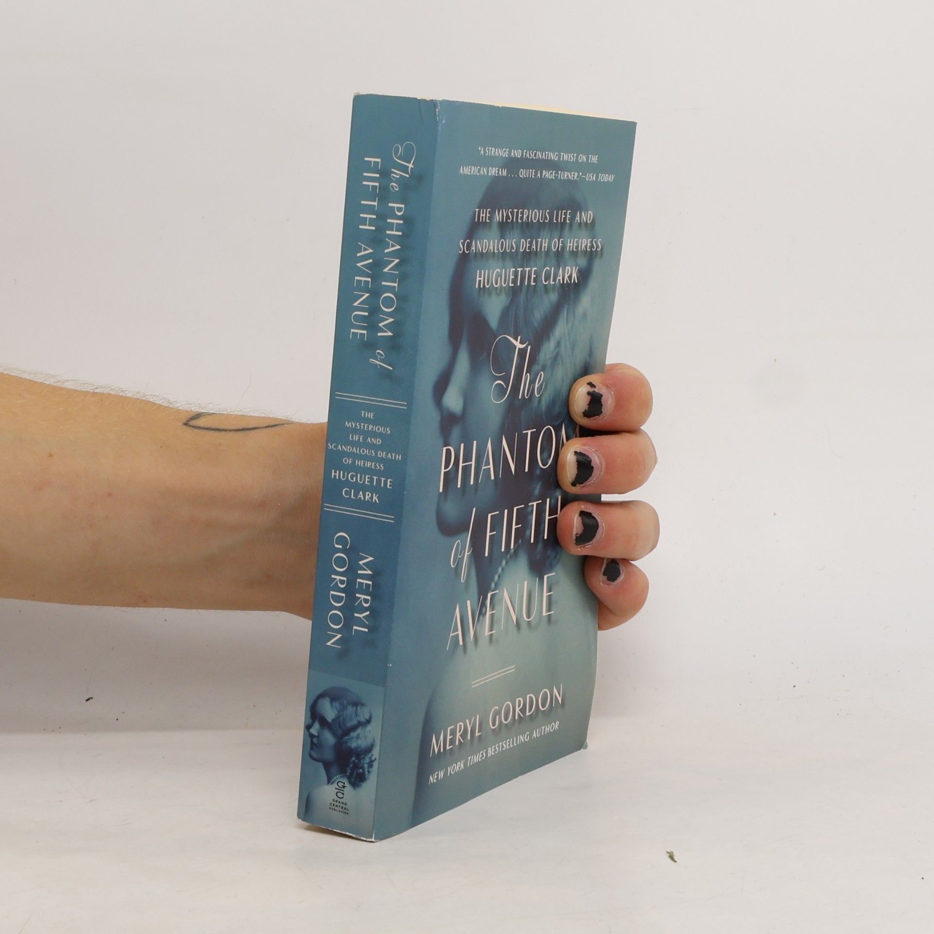 Meryl Gordon The Phantom of Fifth Avenue