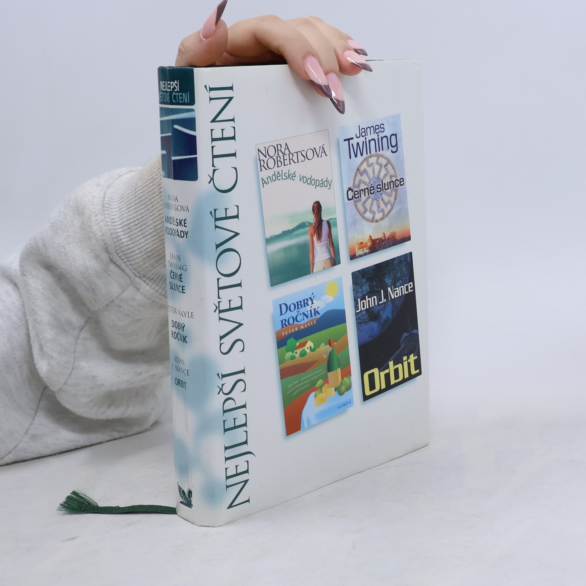 Nora Roberts Nejlepší světové čtení: Andělské vodopády, Černé slunce, Dobrý ročník, Orbit