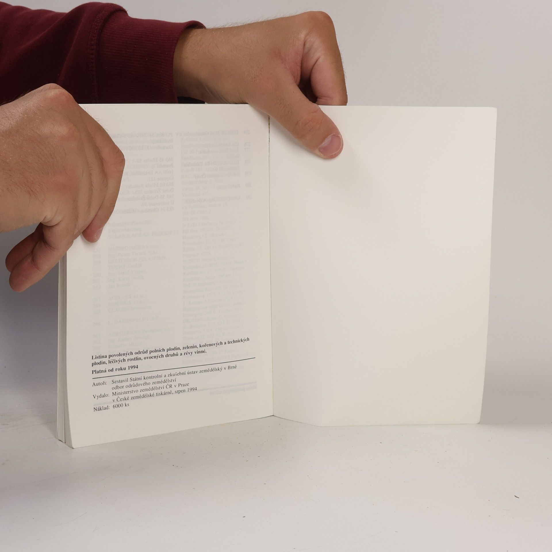 Various authors Listina povolených odrůd polních plodin, zelenin, kořeninových a technických plodin, léčivých rostlin, ovoce a révy vinné