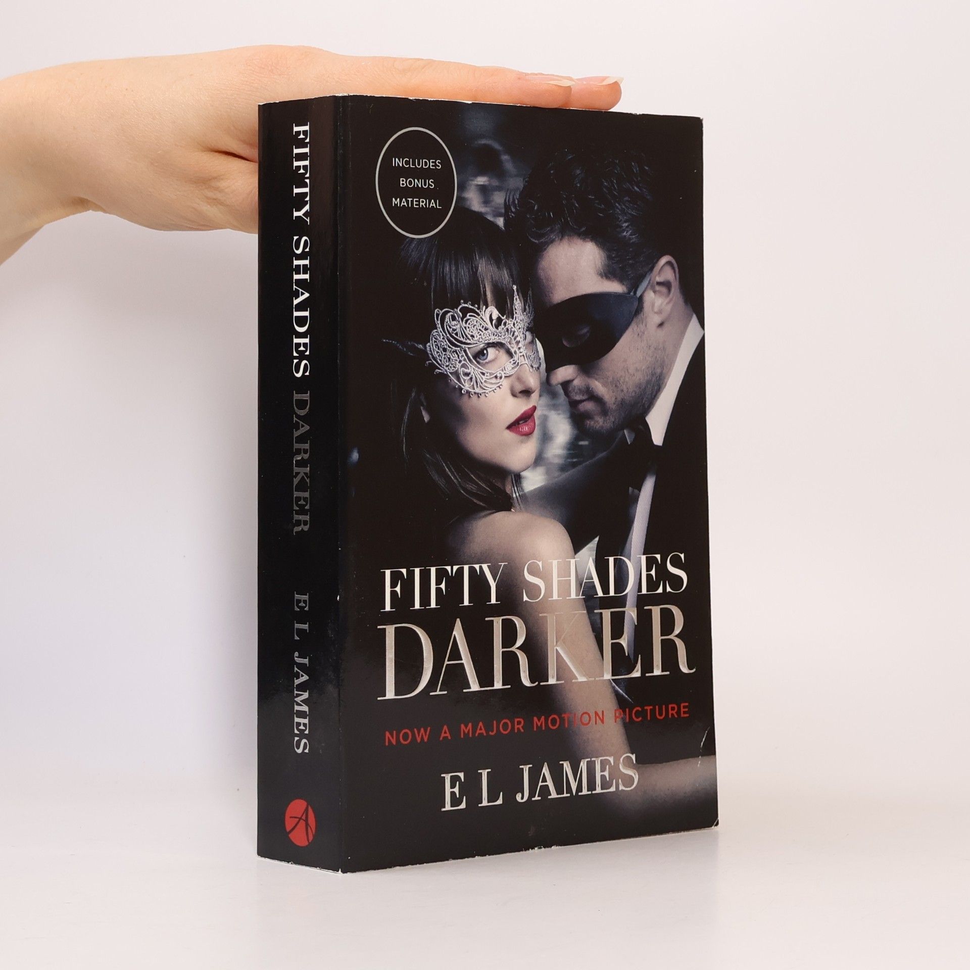 E. L. James Fifty Shades Darker
