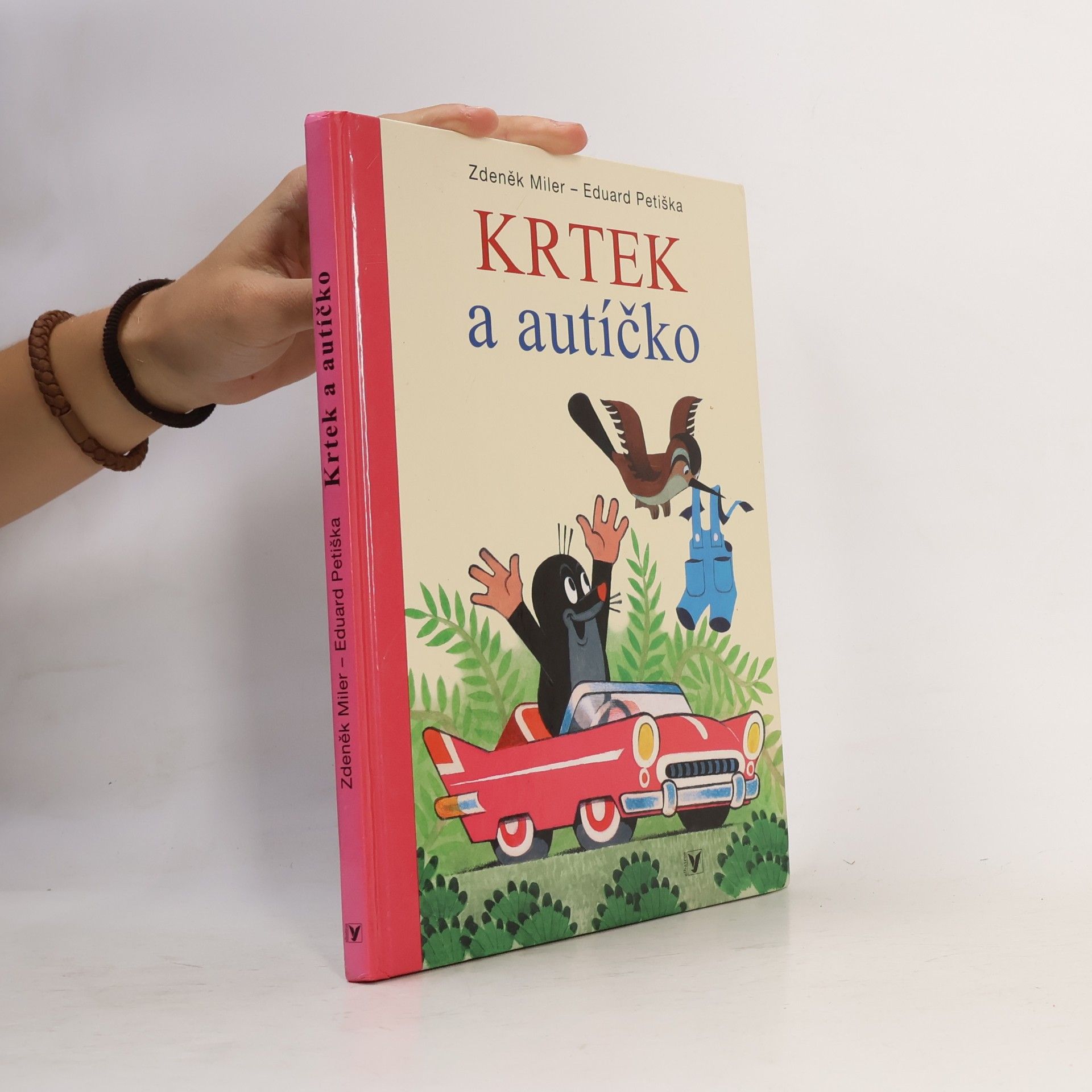 Krtek a autíčko - Zdeněk Miler, Eduard Petiška - bookbot.com