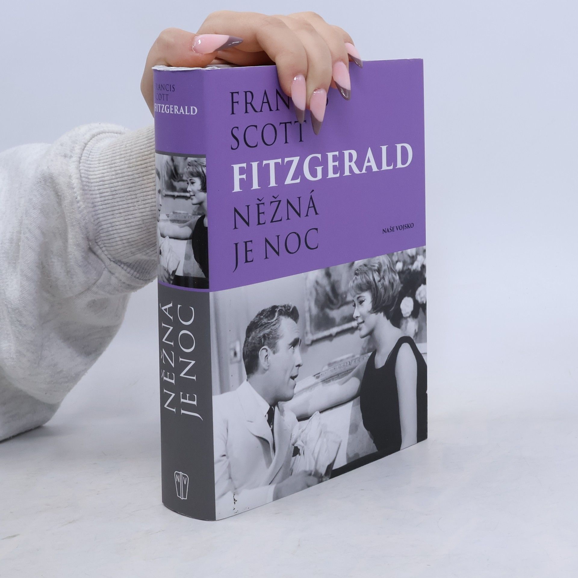 Francis Scott Fitzgerald Něžná je noc