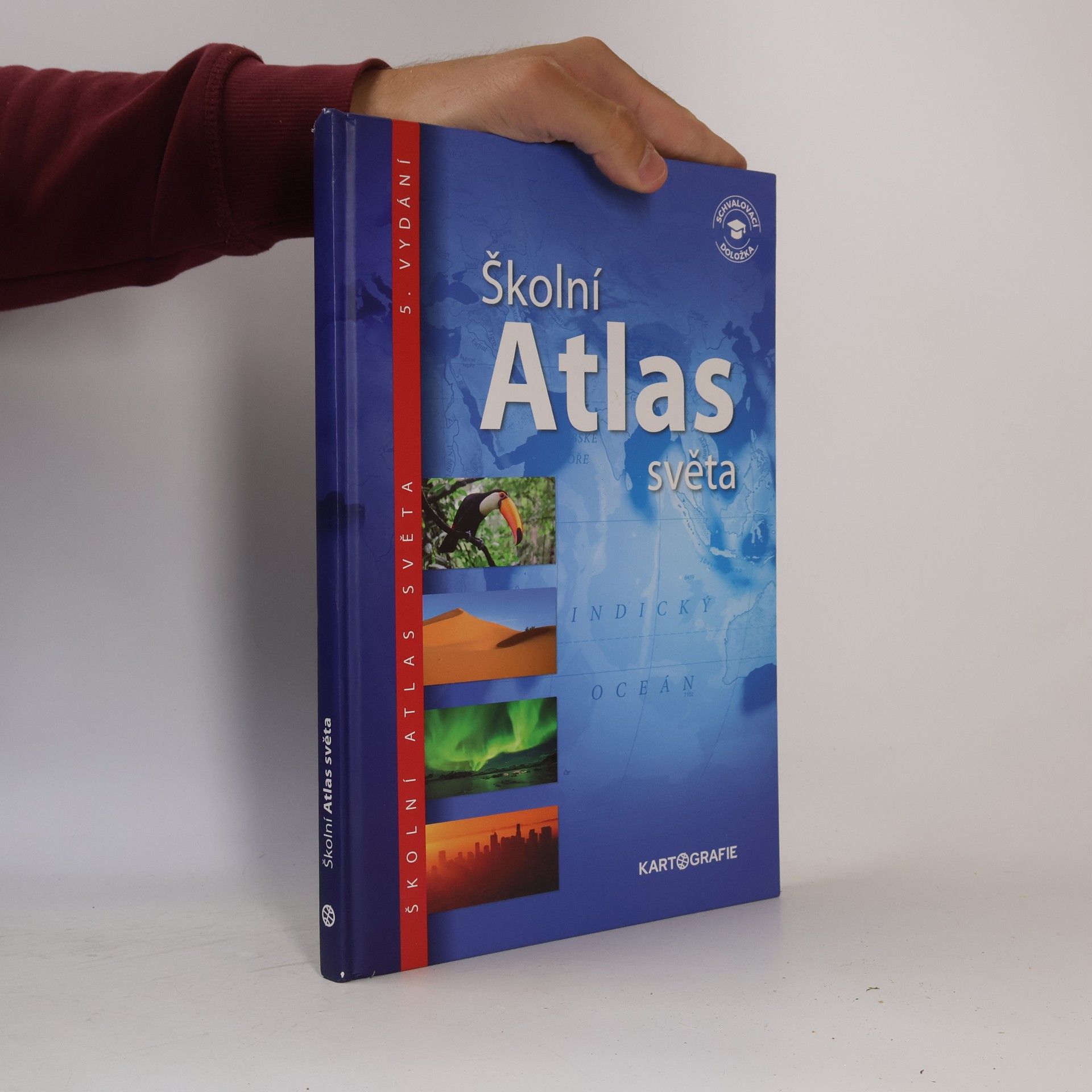 Kolektiv autorů Školní atlas světa
