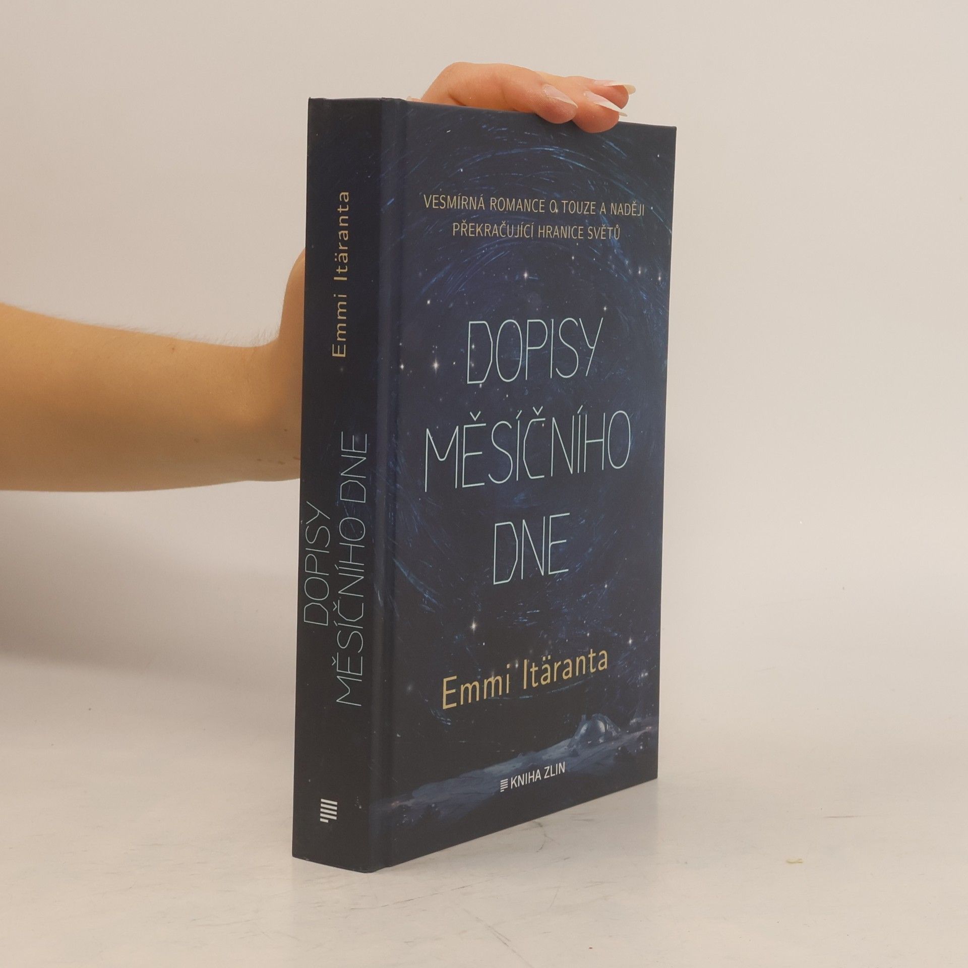 Emmi Itäranta Dopisy měsíčního dne