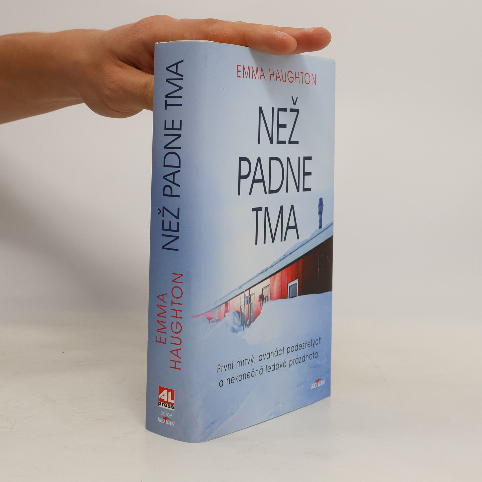 Emma Haughton Než padne tma