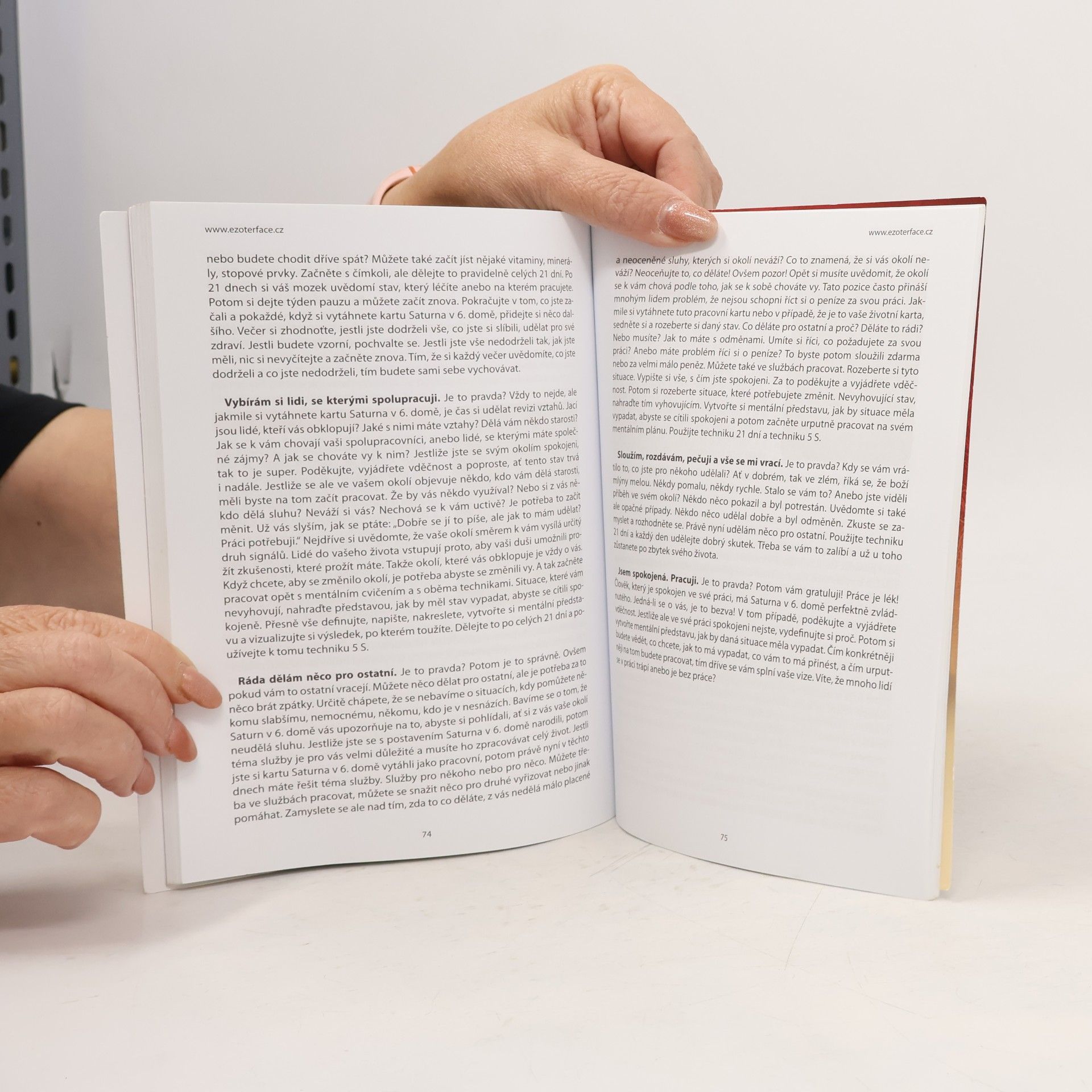 Martina Blažena Boháčová Karmický Saturn : Saturn - náš moudrý učitel : minulé životy, vzorce duše