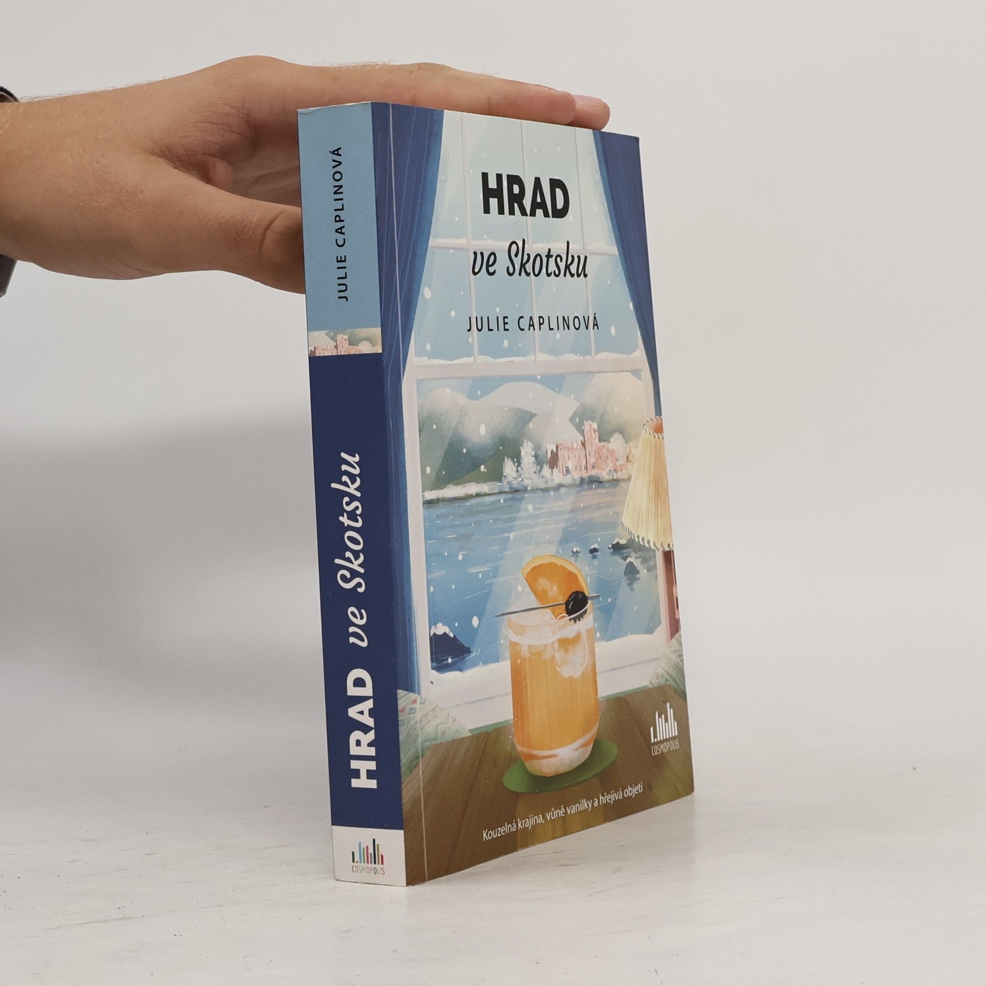 Julie Caplinová Hrad ve Skotsku