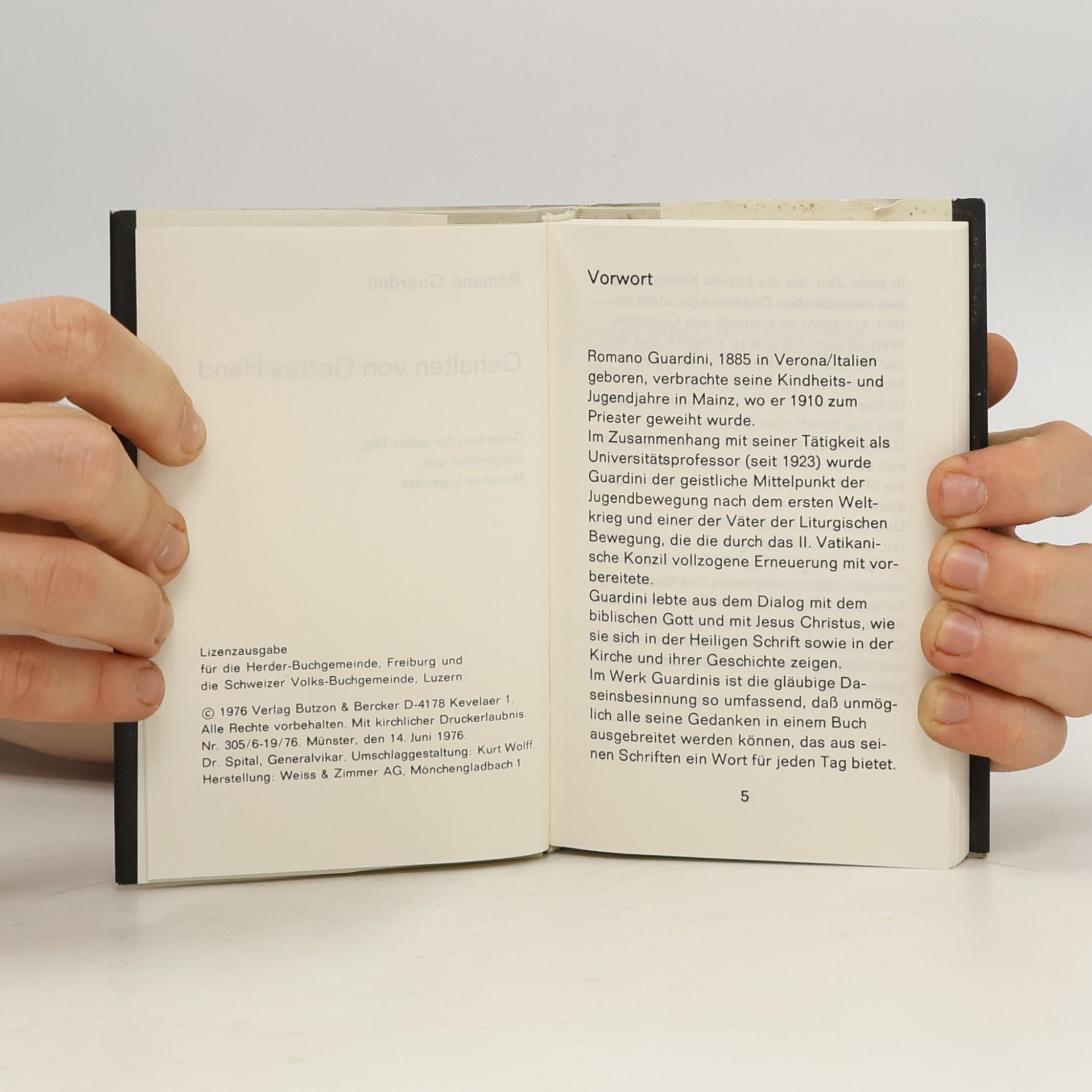 Romano Guardini Gehalten von Gottes Hand