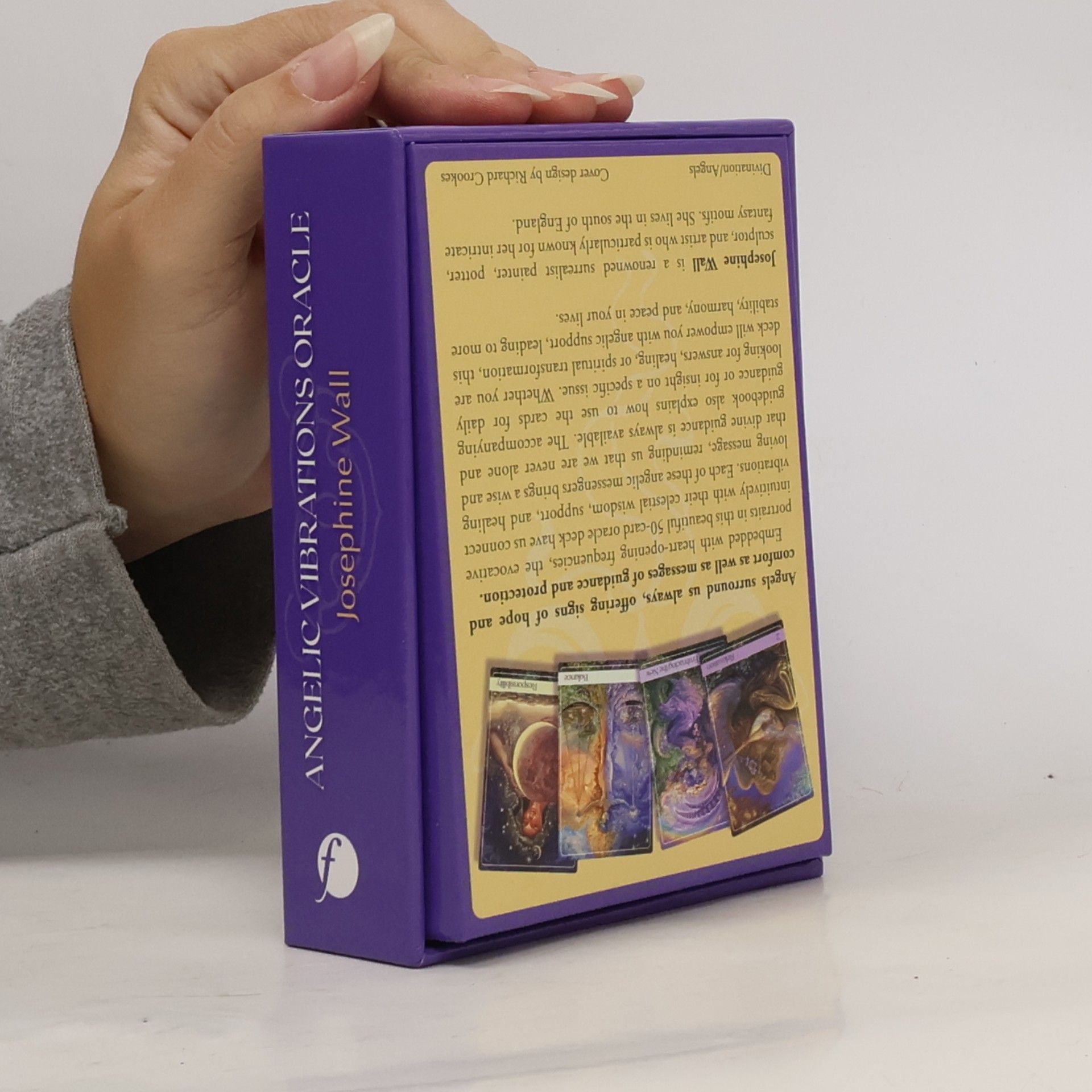 Josephine Wall Angelic Vibrations Oracle: A 50-Card Deck and Guidebook