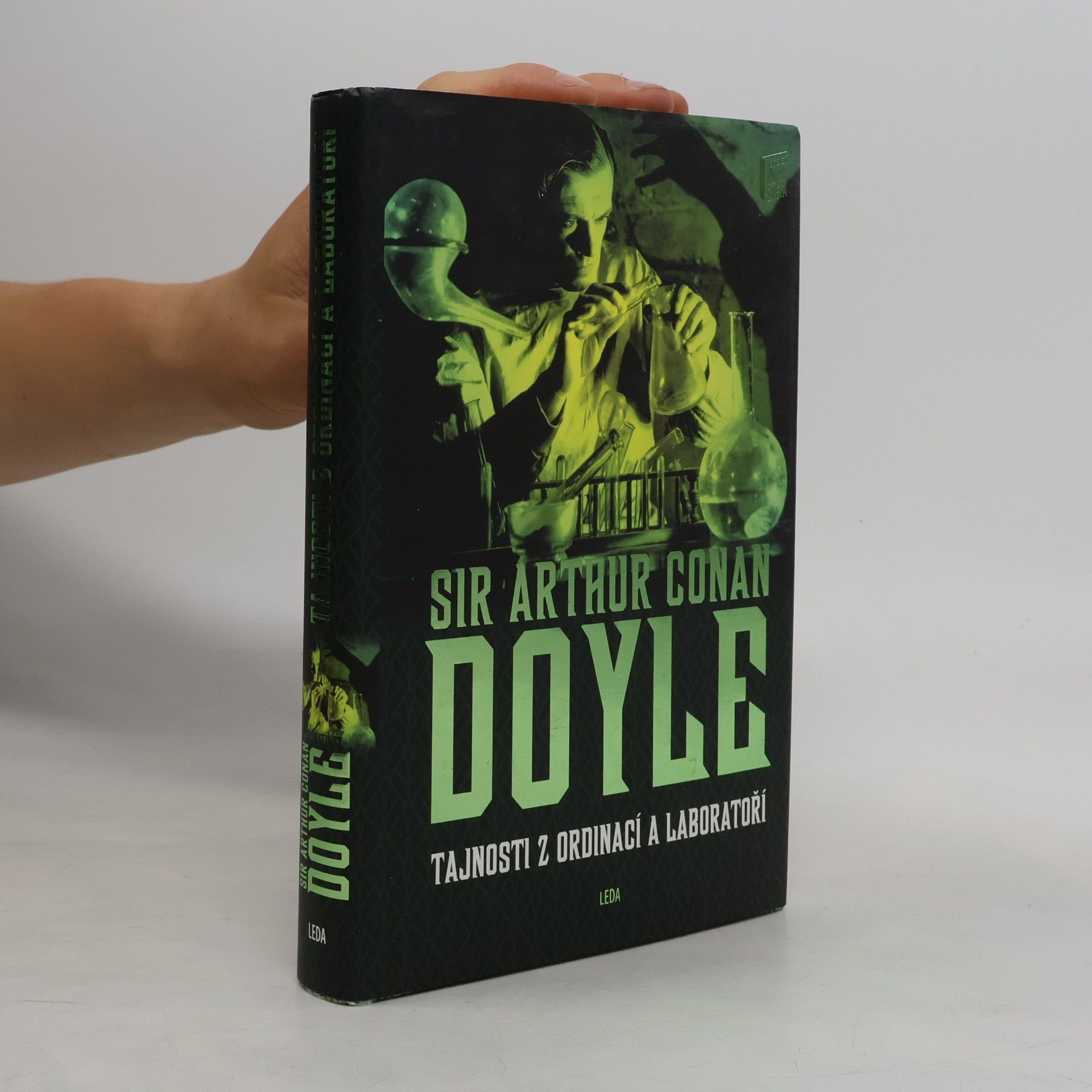 Arthur Conan Doyle Tajnosti z ordinací a laboratoří
