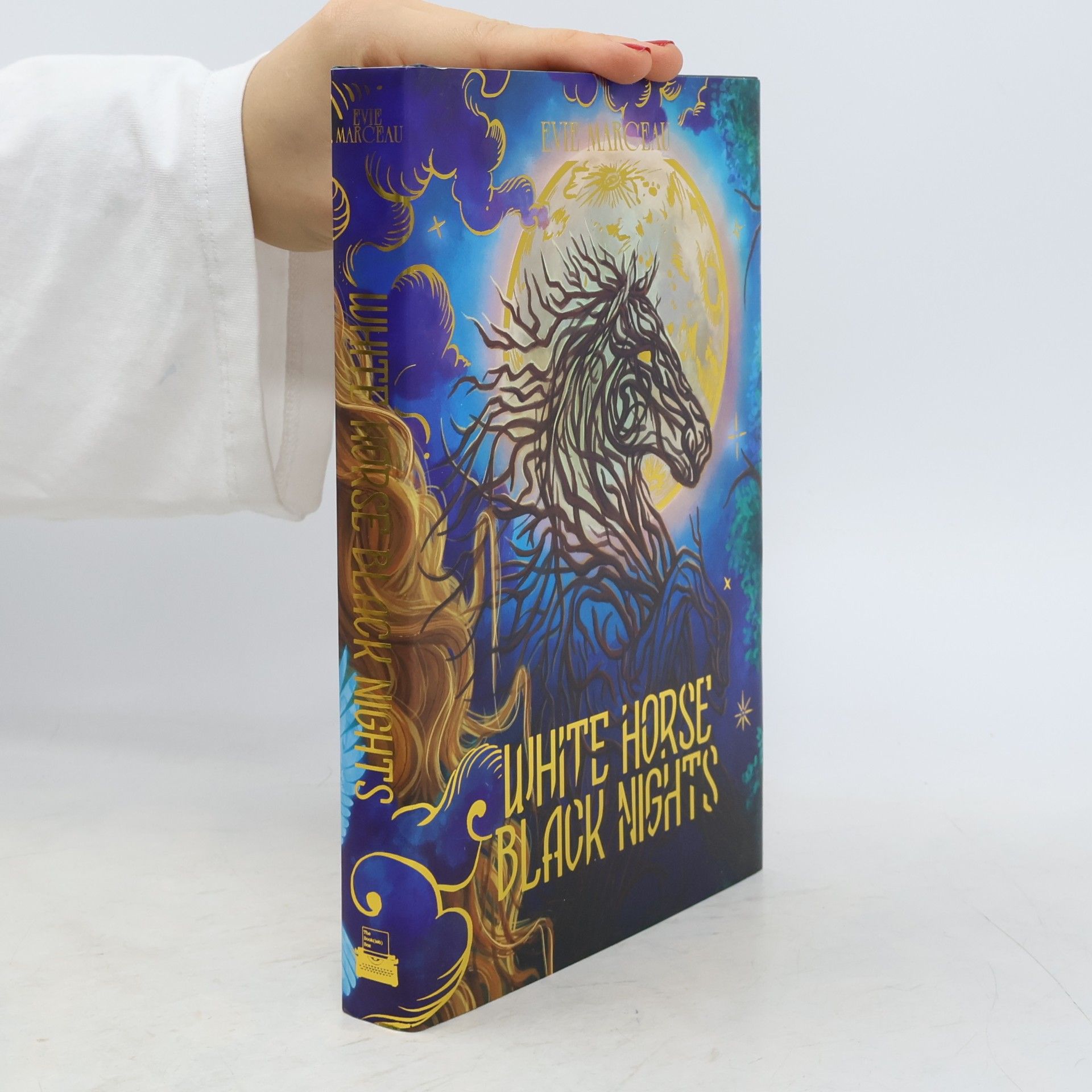Evie Marceau White Horse Black Nights