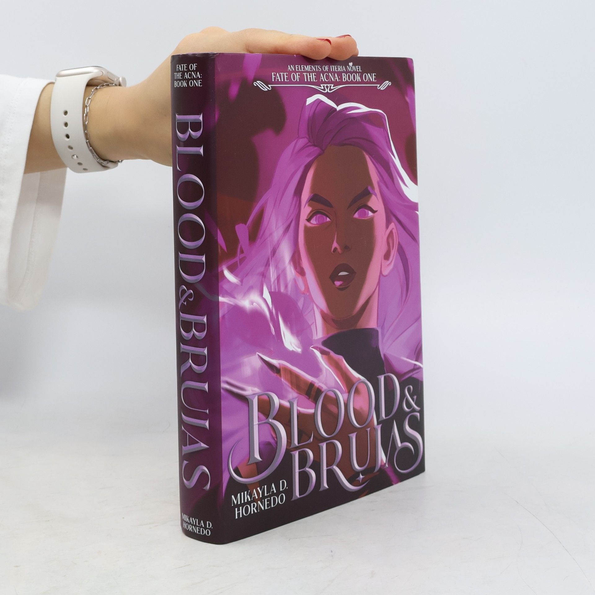 Mikayla D. Hornedo Fate of the Acna 1. Blood & Bruias