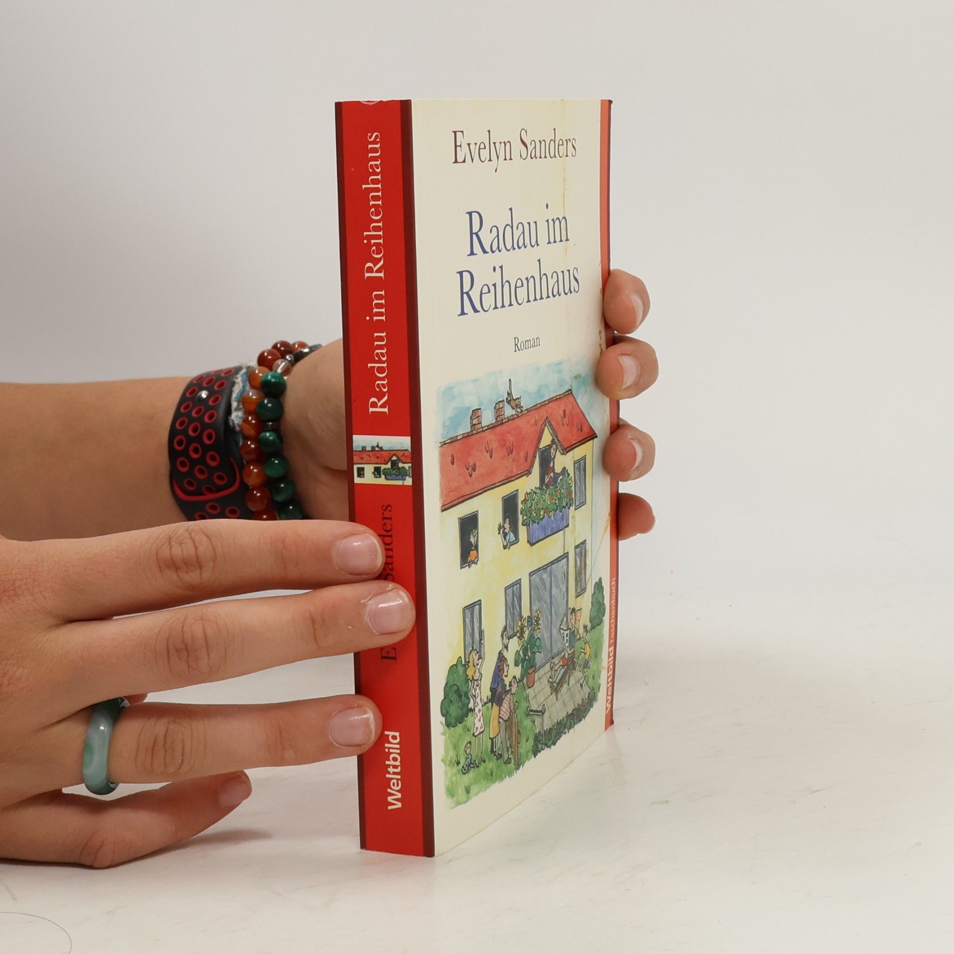 Evelyn Sanders Radau im Reihenhaus