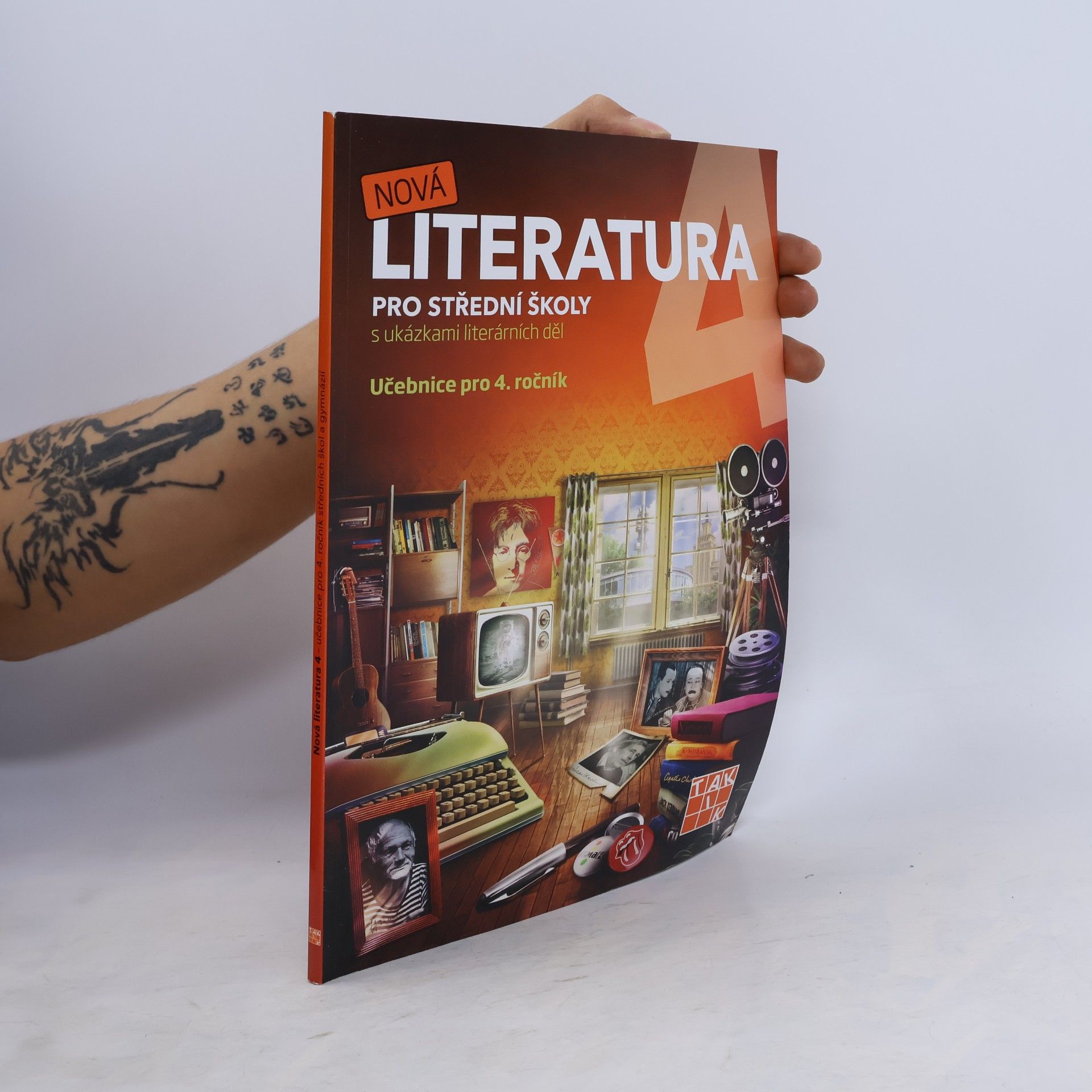 AA.VV. Nová literatura pro střední školy s ukázkami literálních děl. Učebnice pro 4.ročník