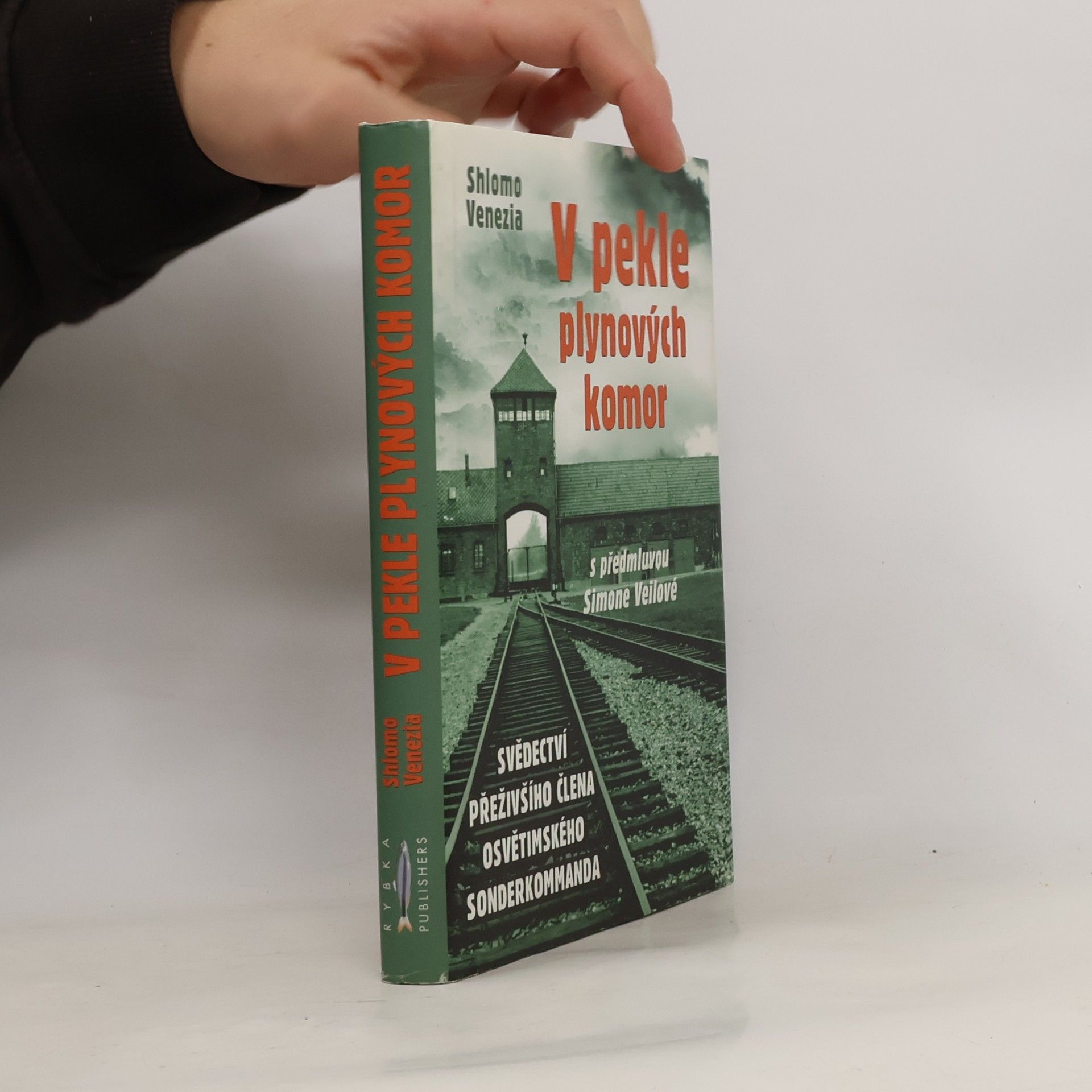 Shlomo Venezia V pekle plynových komor