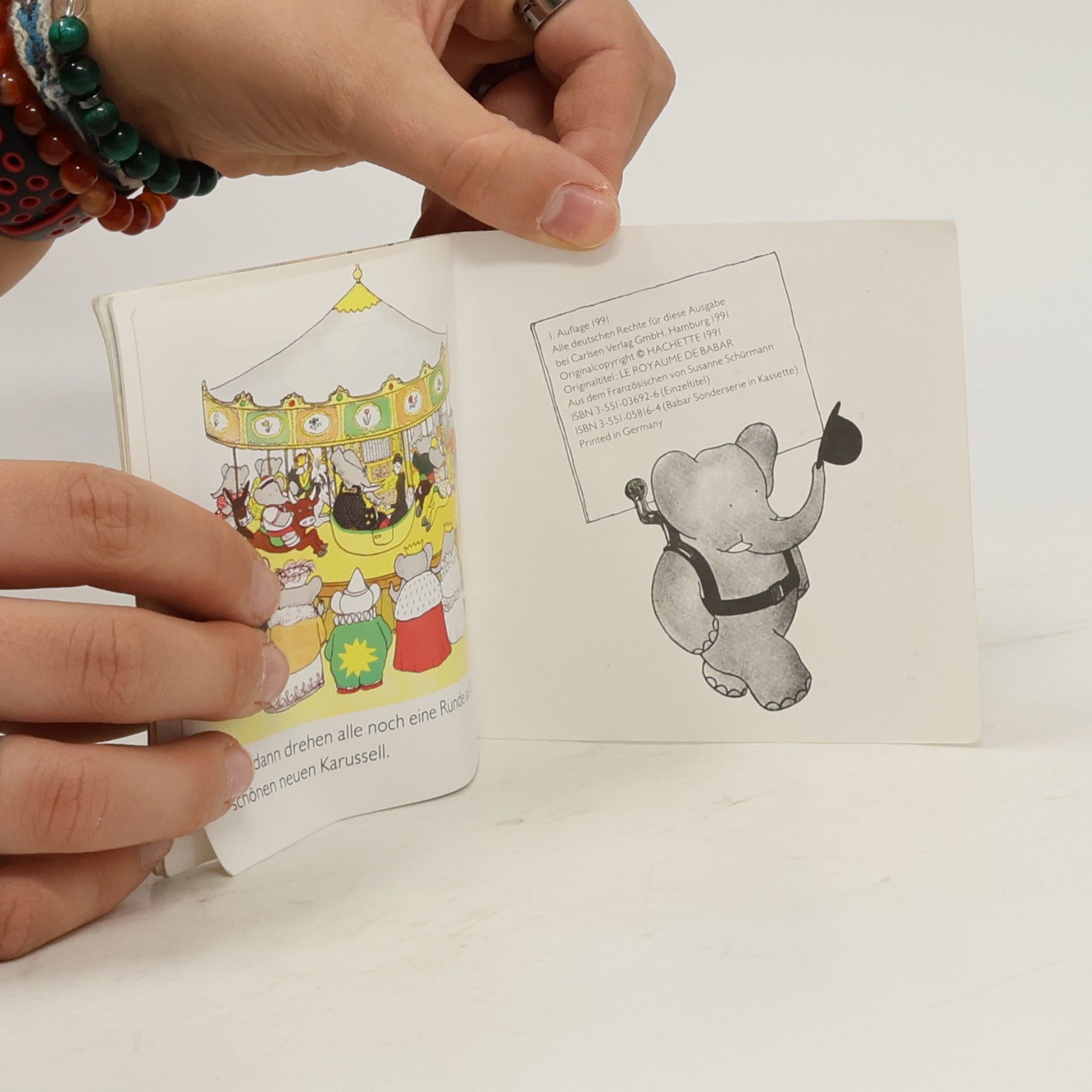 Hachette BABAR feiert ein Fest