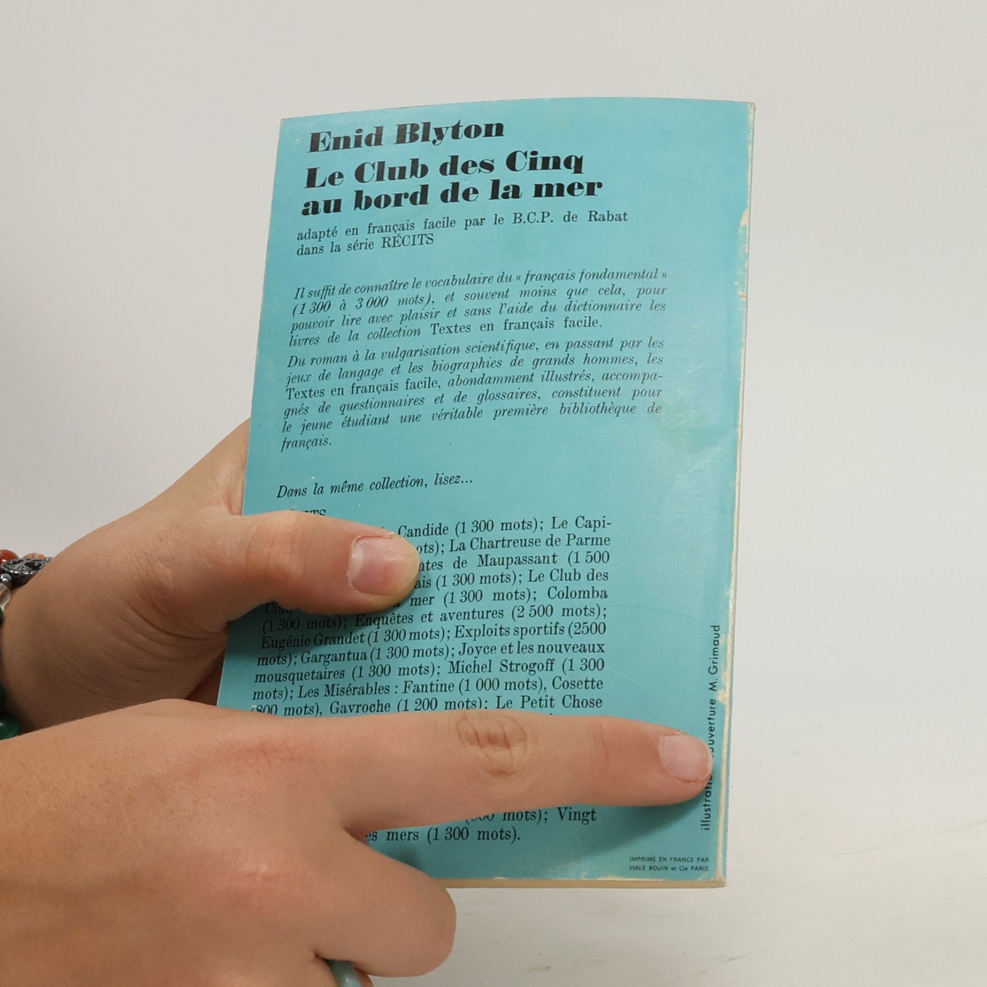 Enid Blyton Le Club des Cinq au bord de la mer - Adapté par le B.C.P. de Rabat - Textes en Français facile