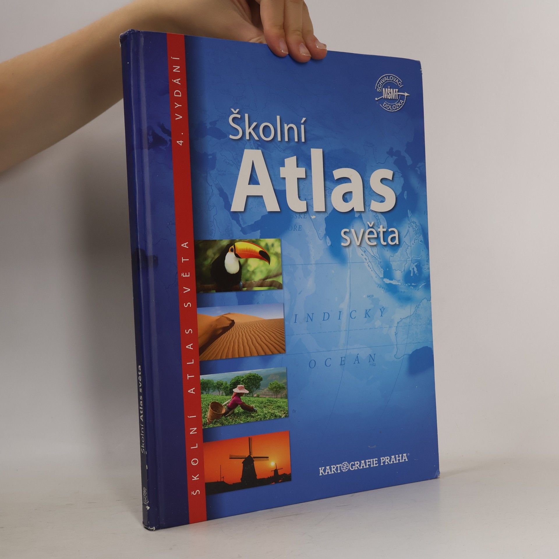 Kolektiv autorů Školní atlas světa