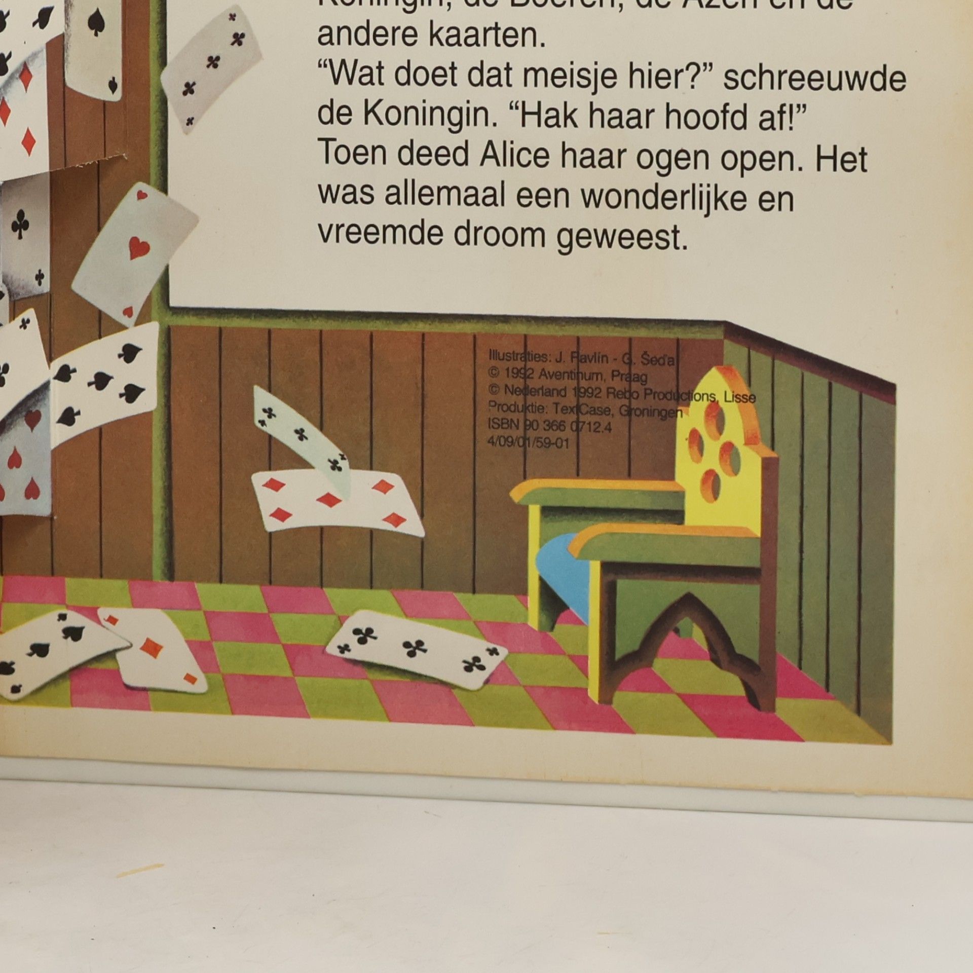 Een panoramaboek - 1: Alice in Wonderland
