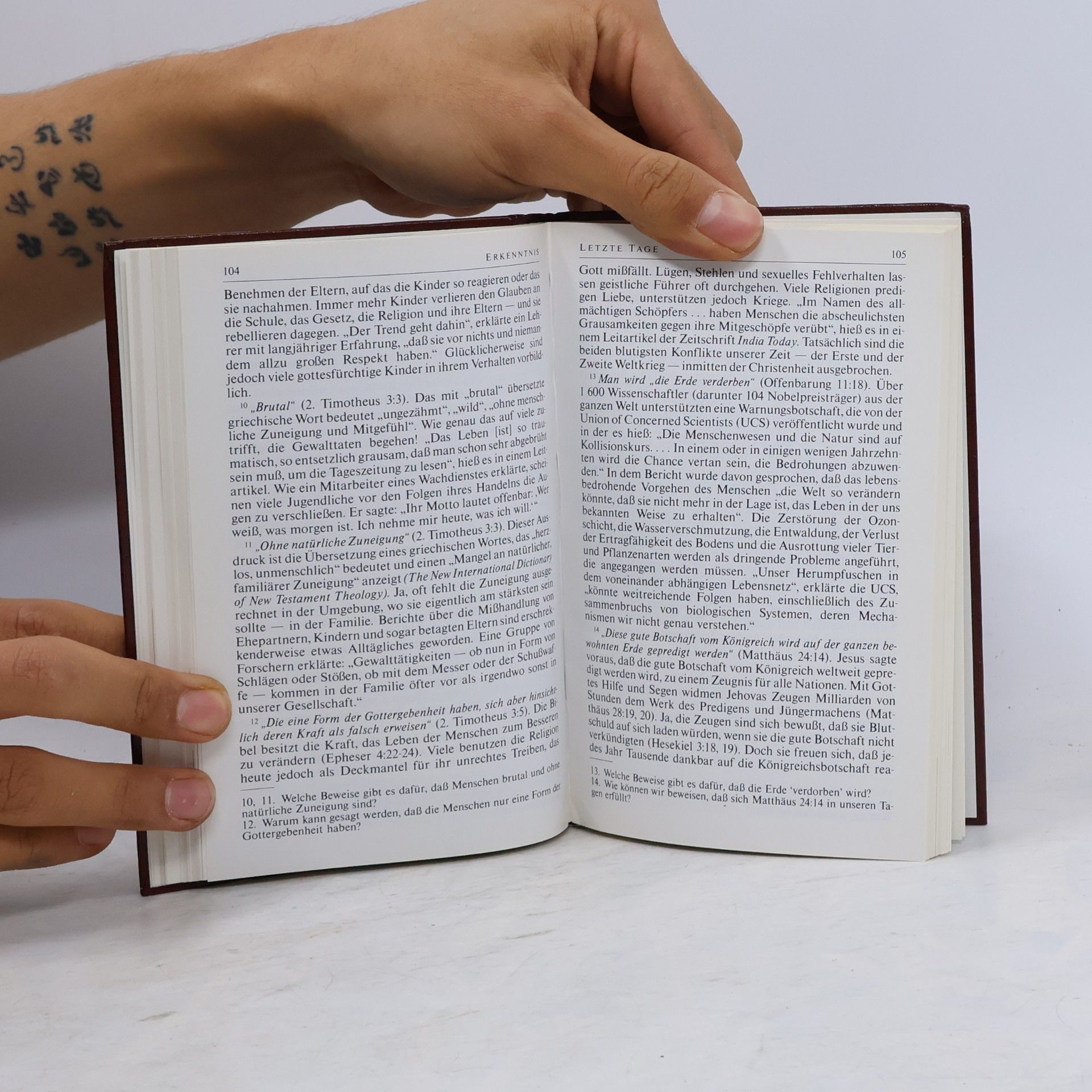Zeugen Jehovas Erkenntnis, die zu ewigem Leben führt