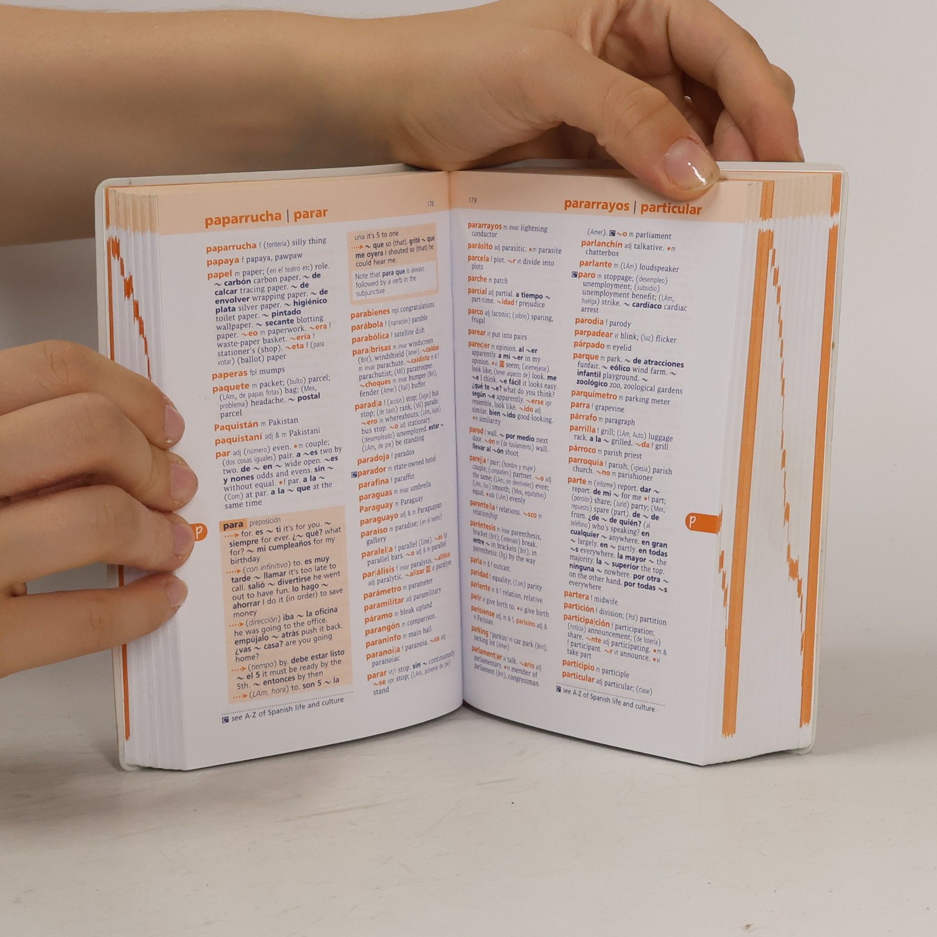 Oxford Colour Spanish Dictionary Plus