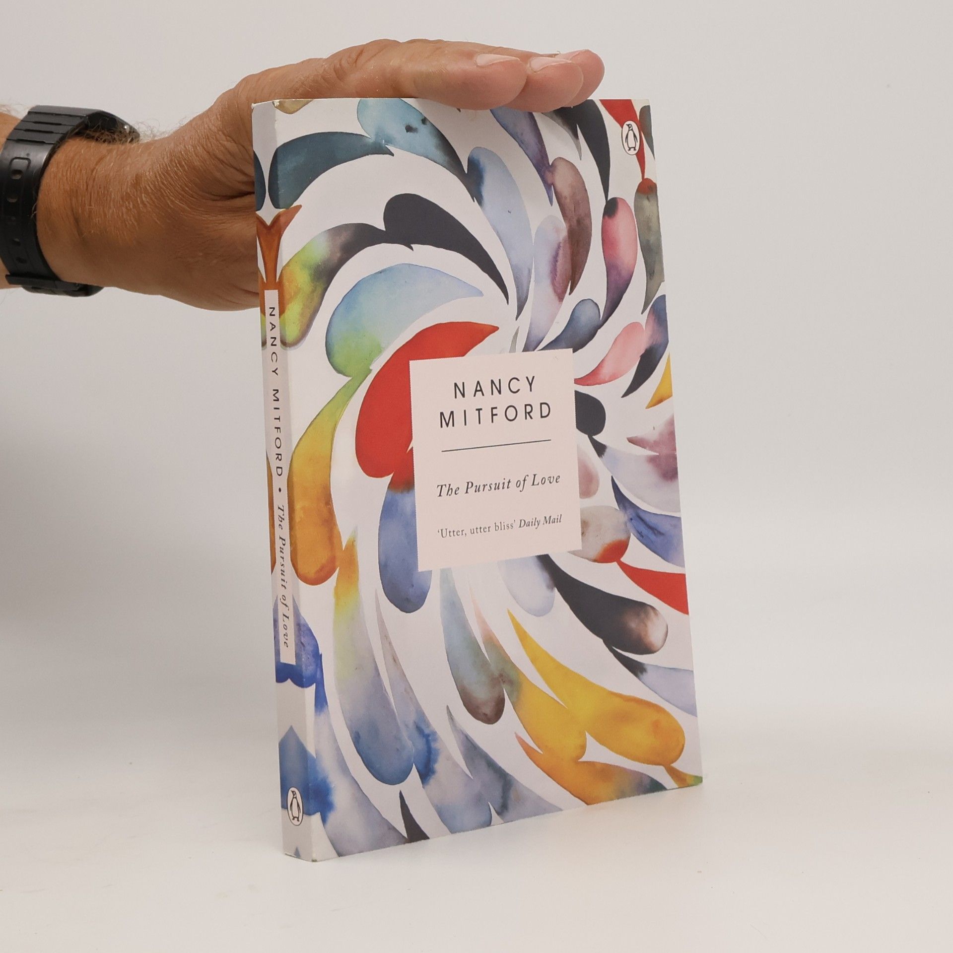 Nancy Mitford The Pursuit of Love. Englische Liebschaften, englische Ausgabe