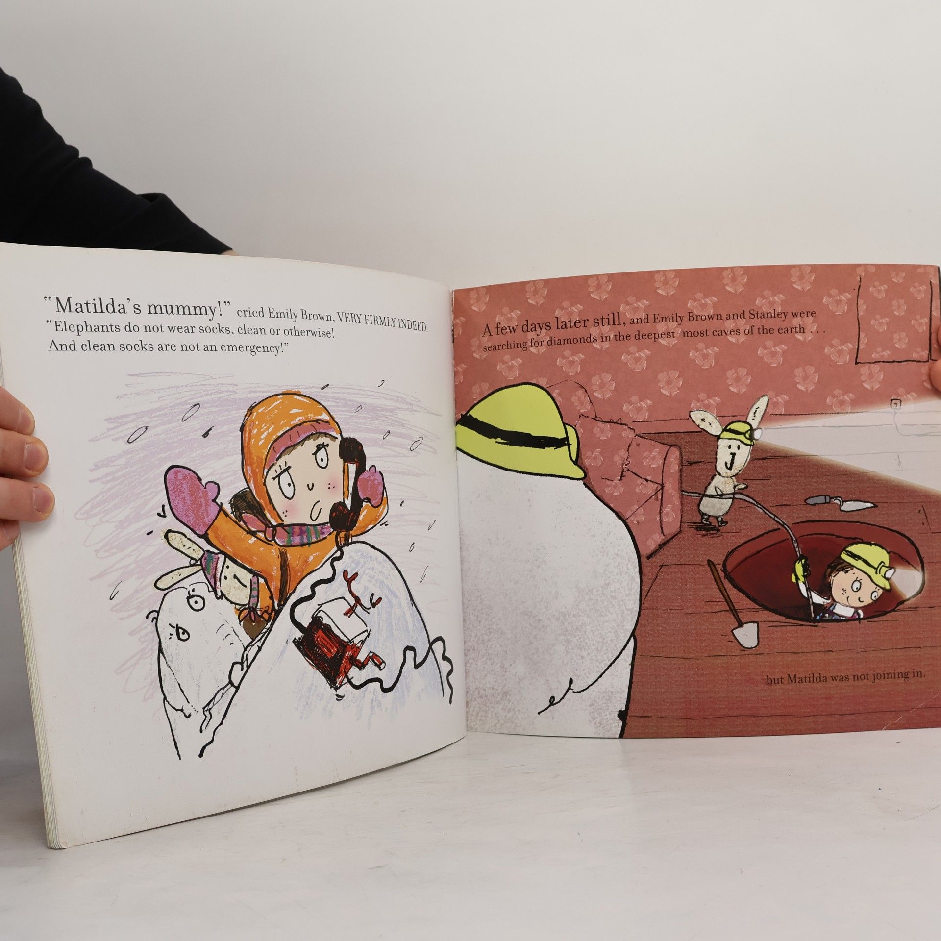 Cressida Cowell Emily Brown and the Elephant Emergency