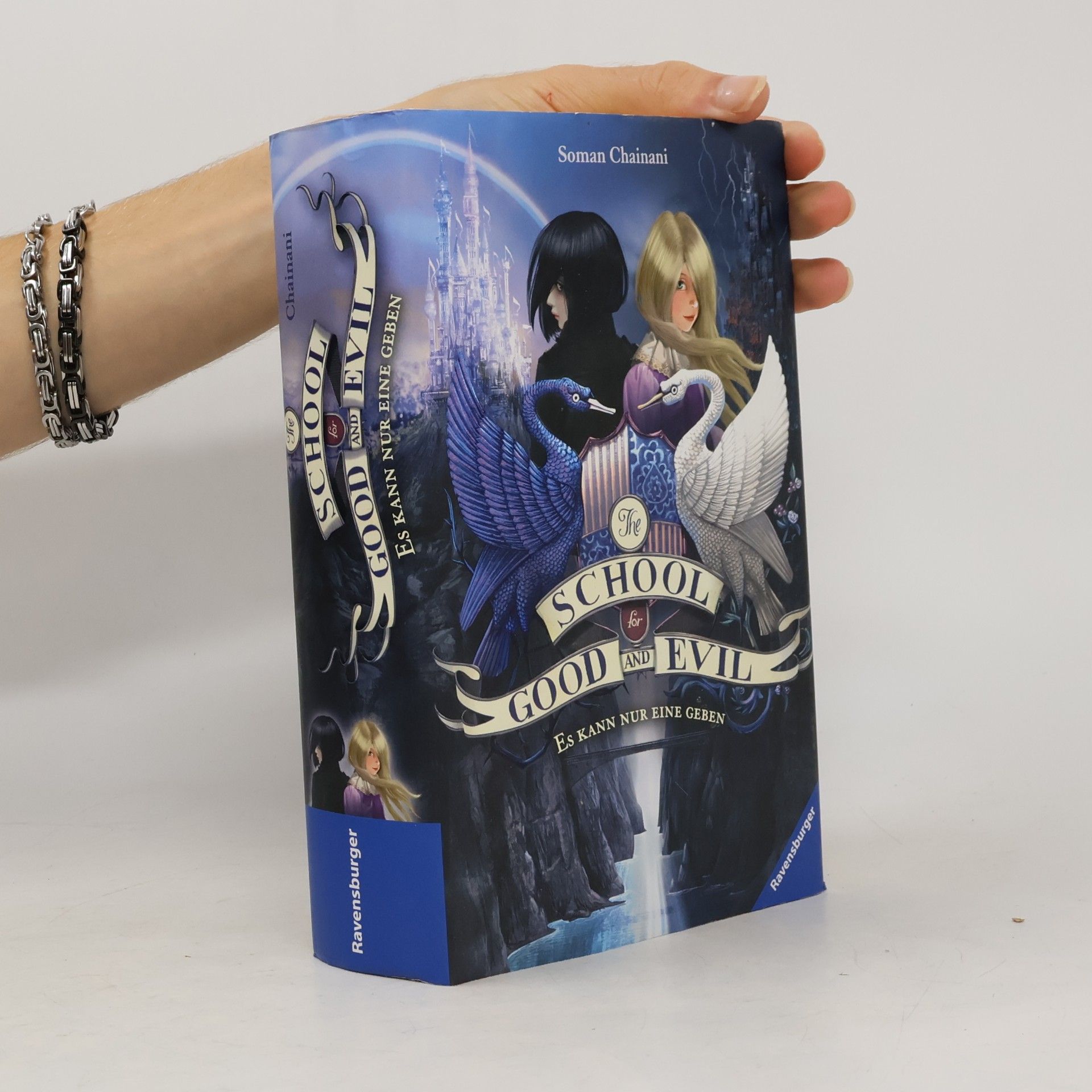 Soman Chainani The School for Good and Evil 1